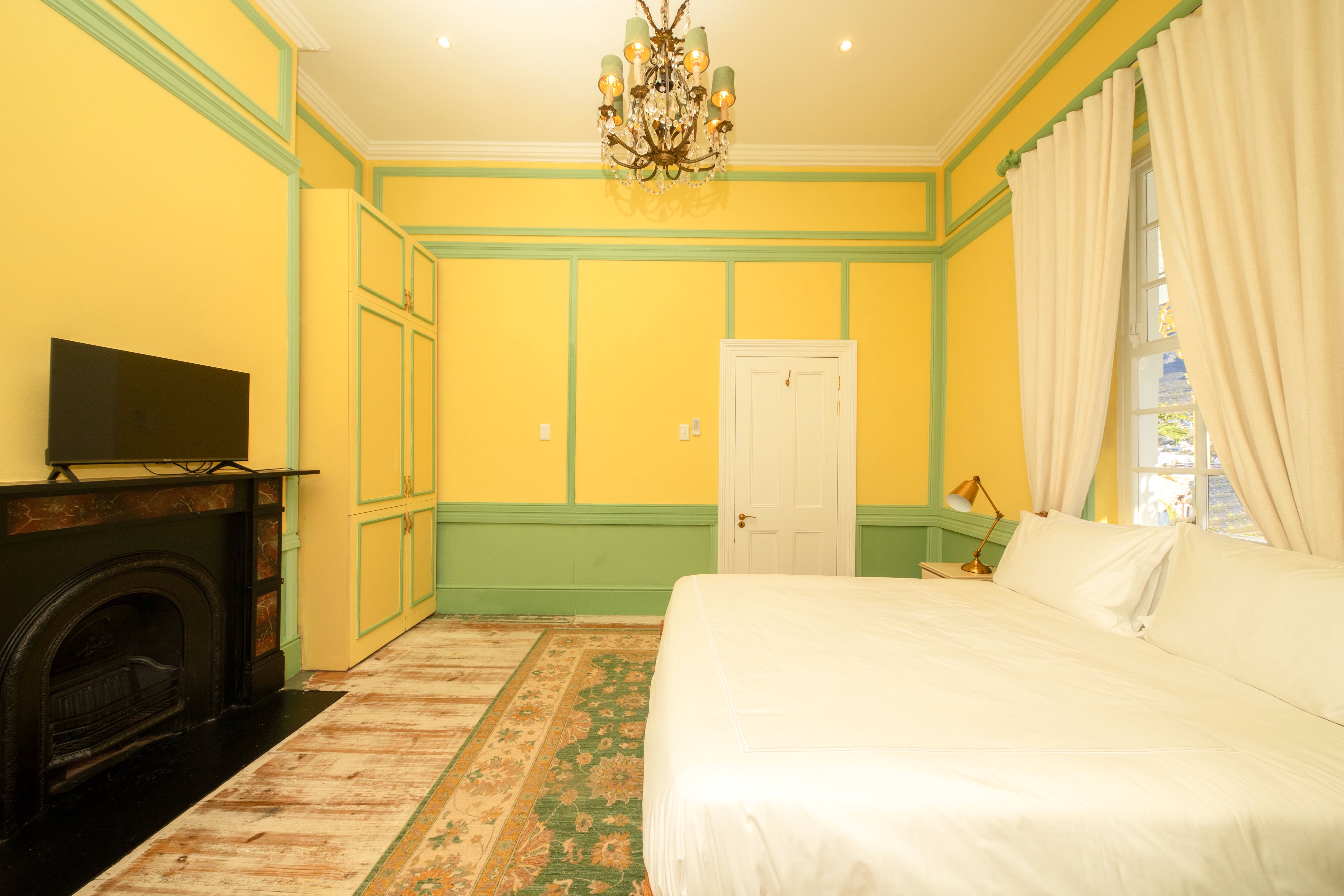 Double Deluxe Pool View