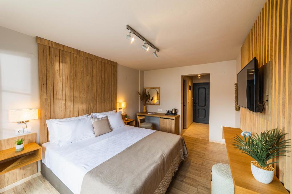 Double or Twin Side Sea View