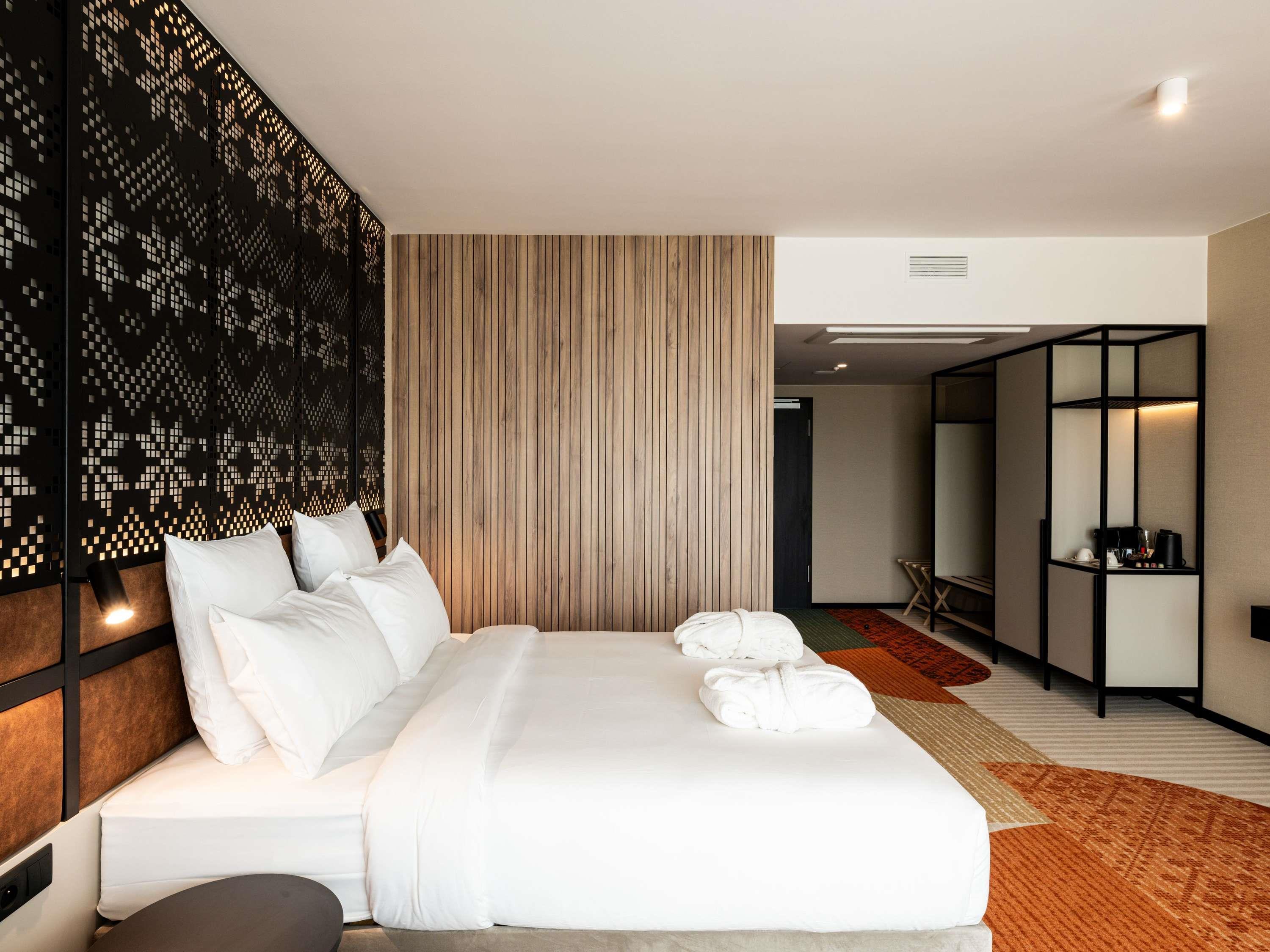 Family Room Mountain View