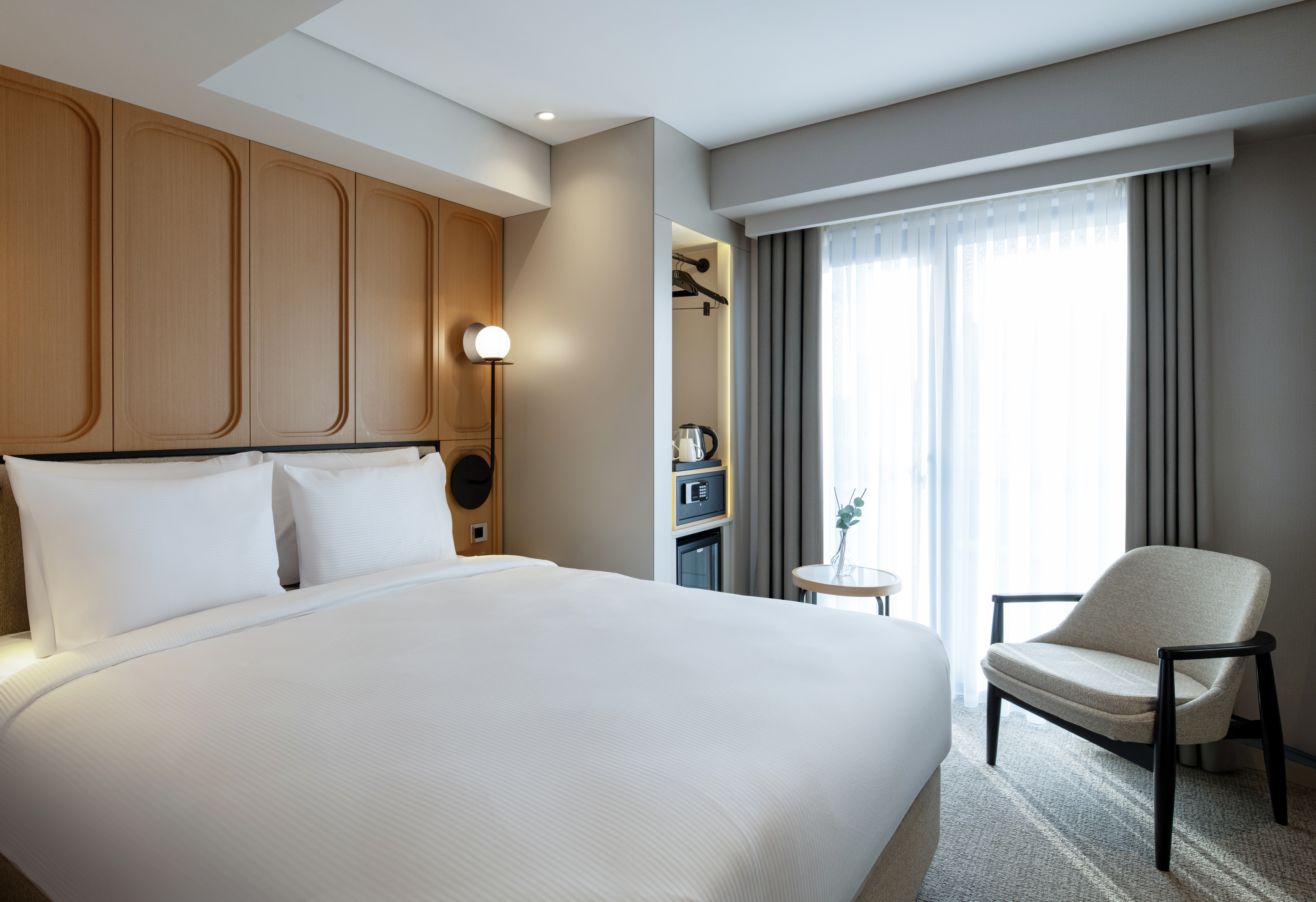 Double Deluxe Queen Bed