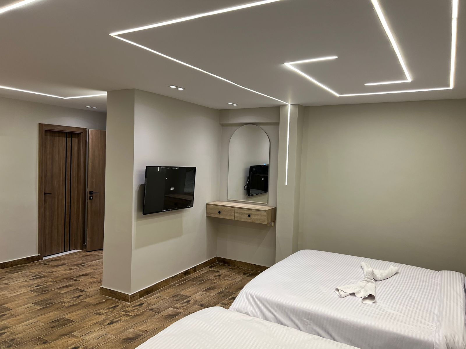 Family Room Superior with Views