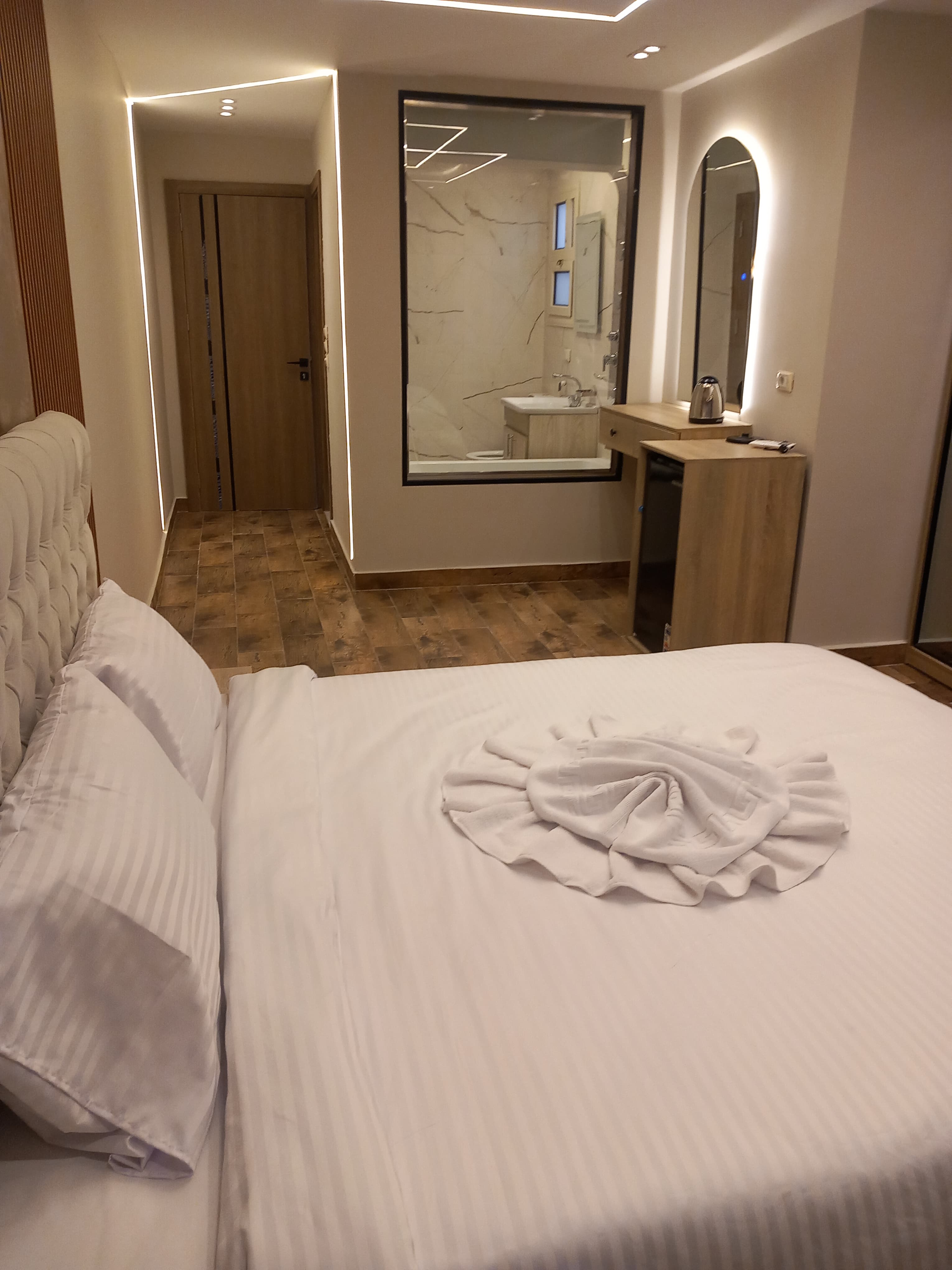 Double Executive King Bed