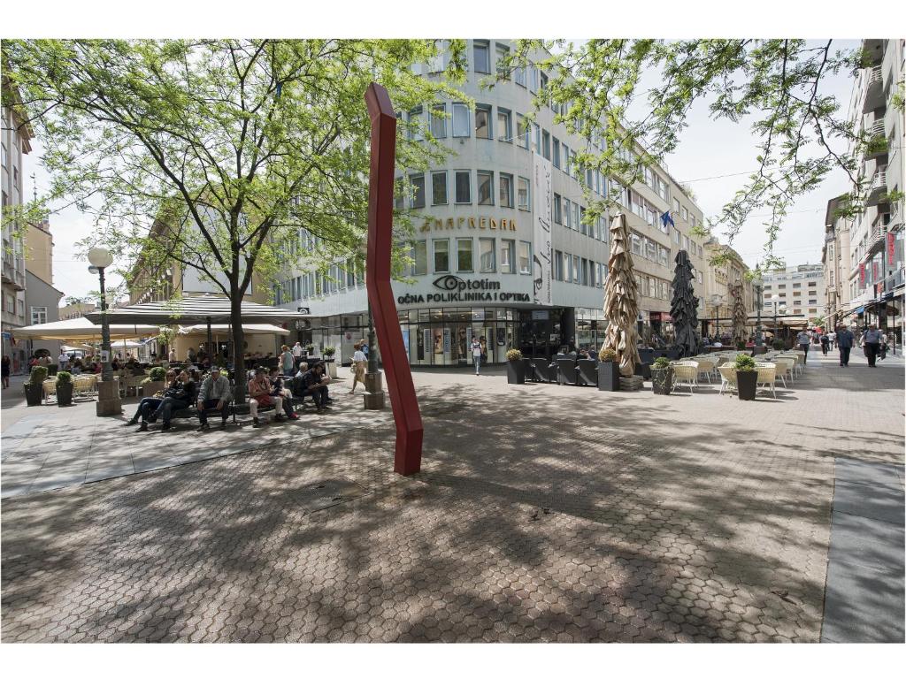 Room Deluxe with Air Conditioning