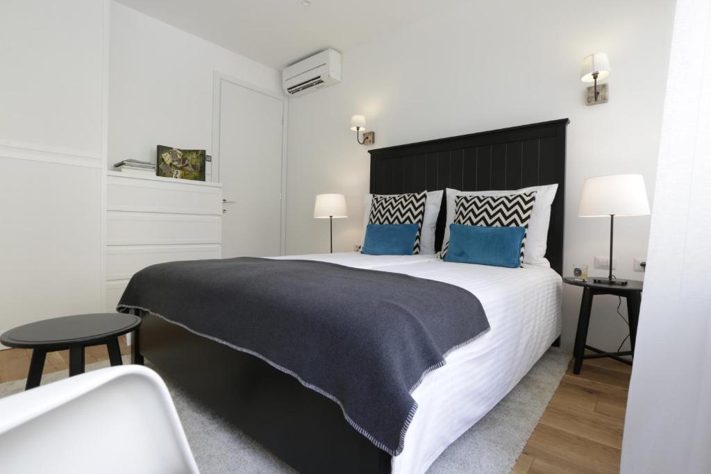 Apartment One Bedroom One Bathroom