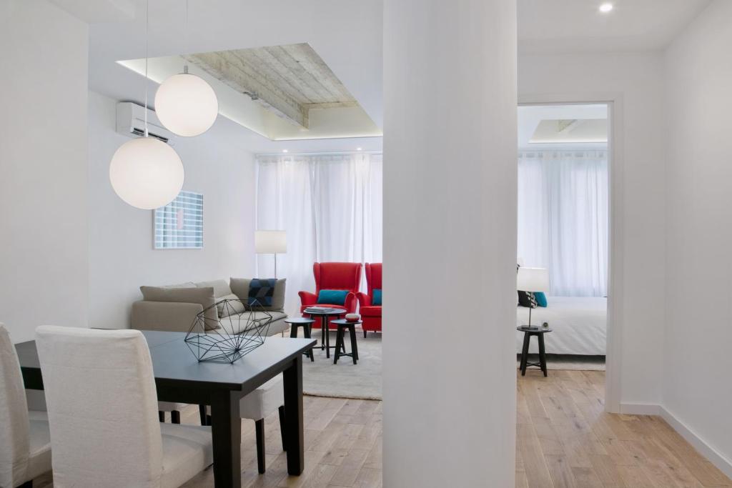 Apartment Two Bedrooms One Bathroom