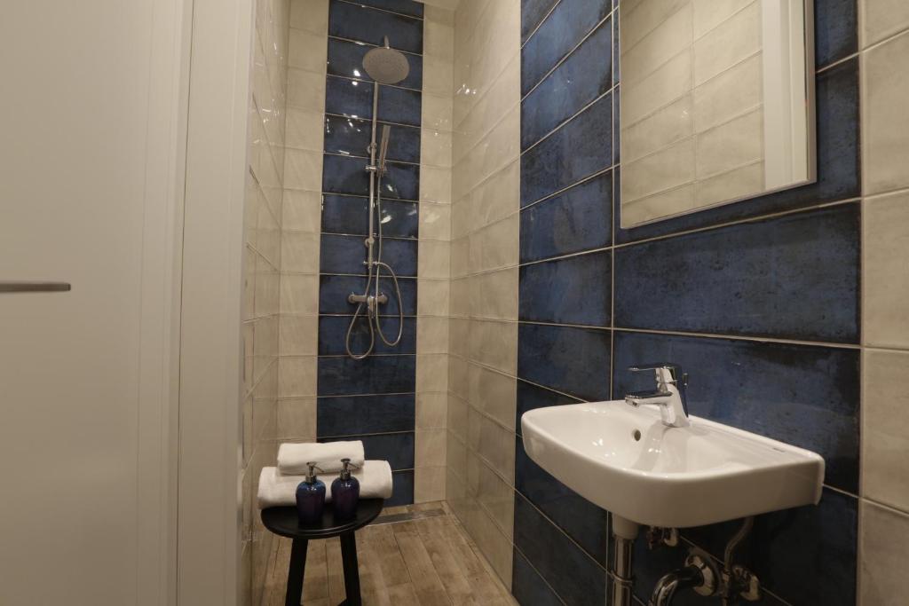 Apartment One Bedroom One Bathroom