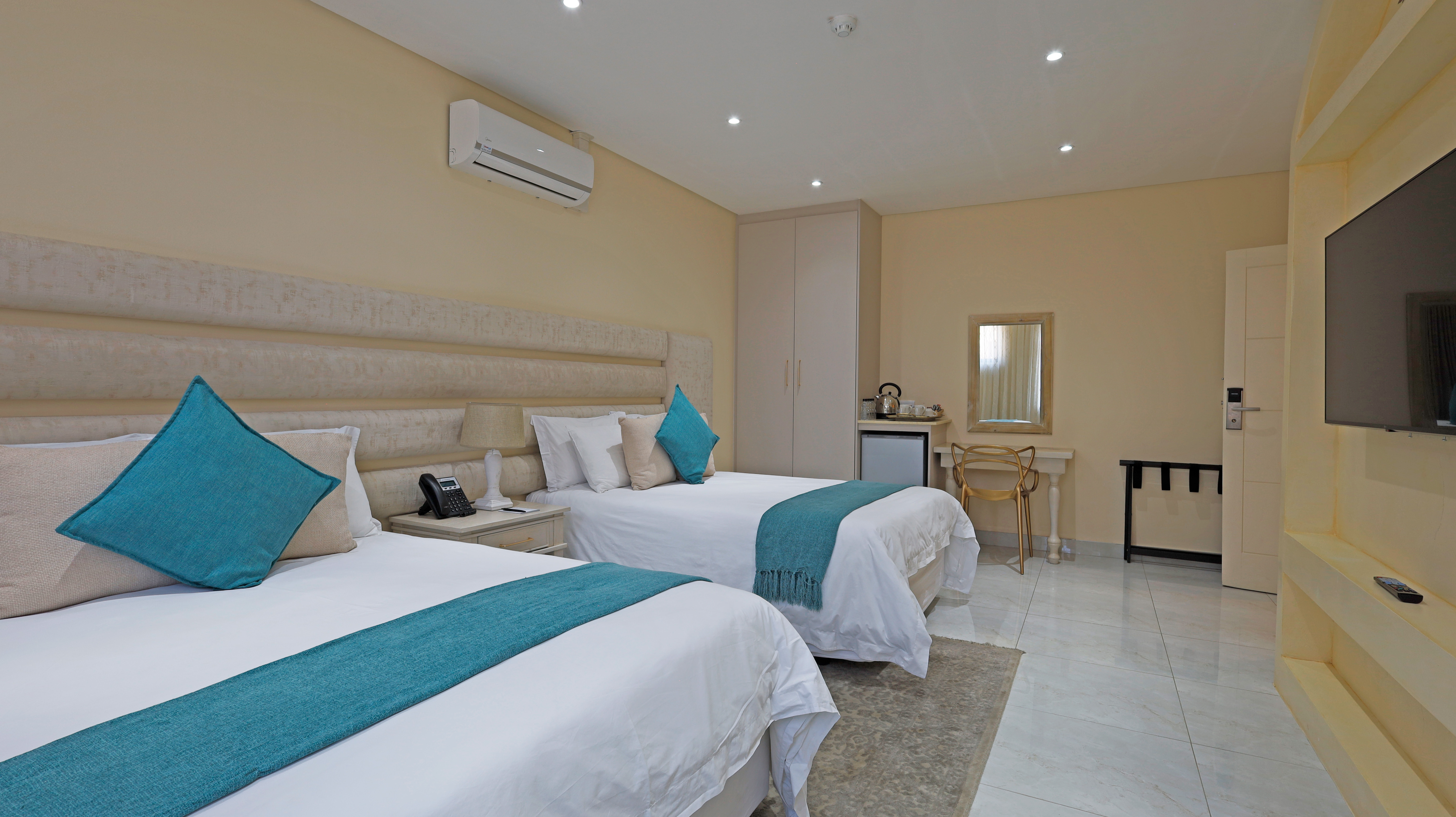 Family Room with Double Bed