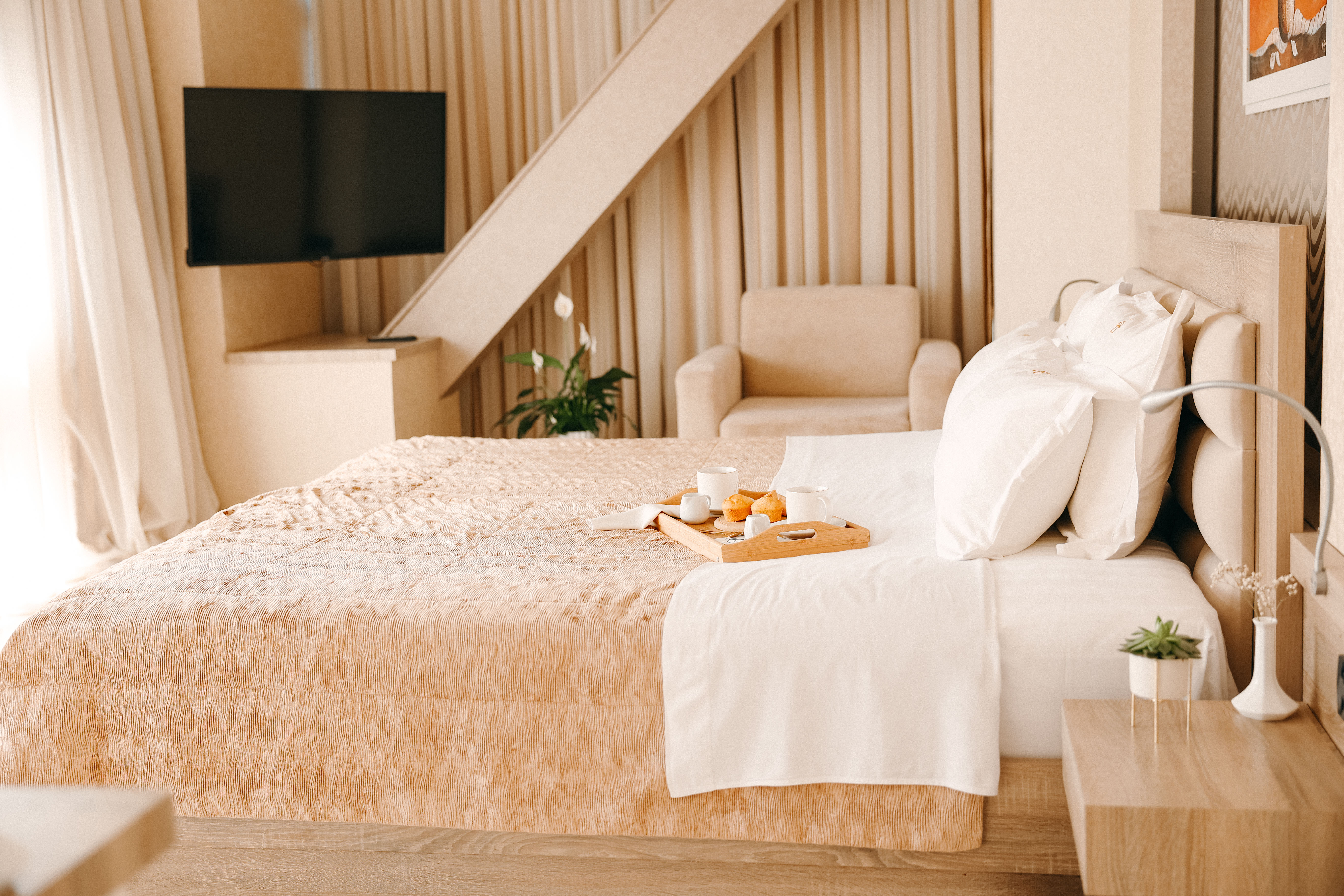 Double Deluxe King Bed