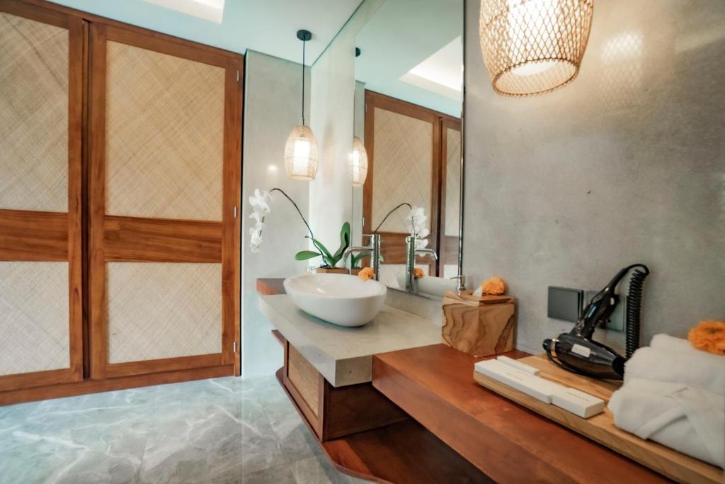 Studio Superior King Bed