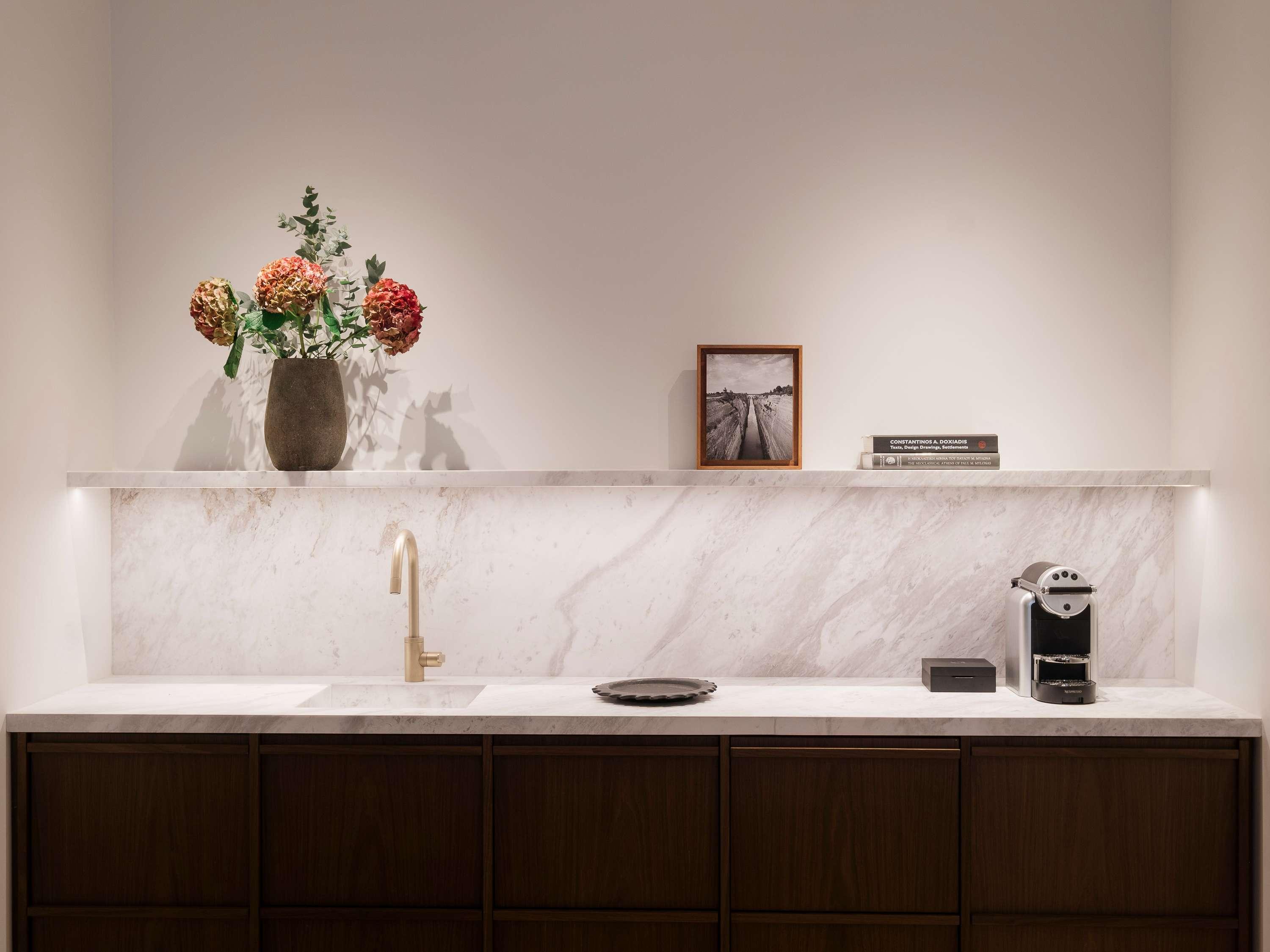 Suite Deluxe King Bed