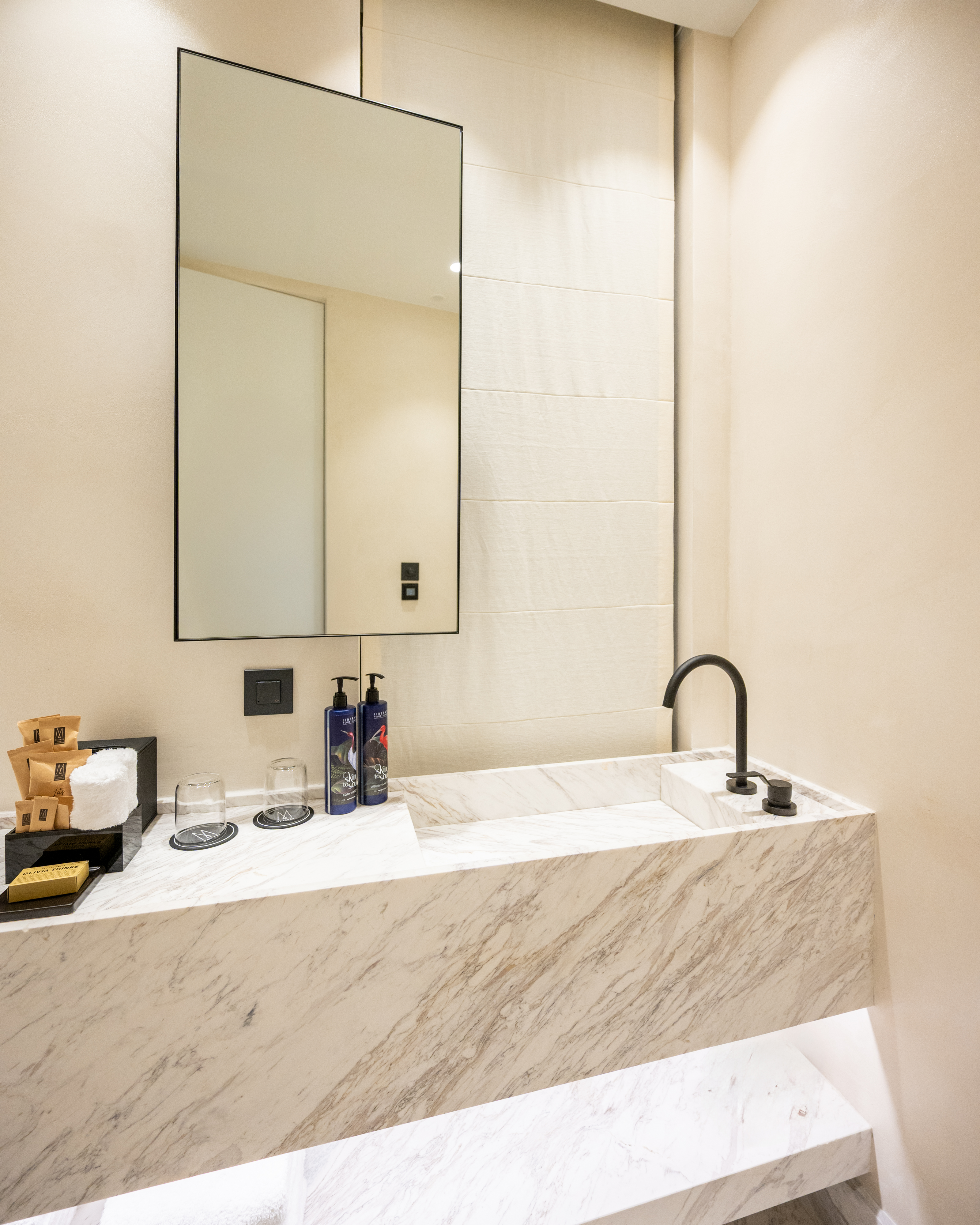 Double Superior Queen Bed