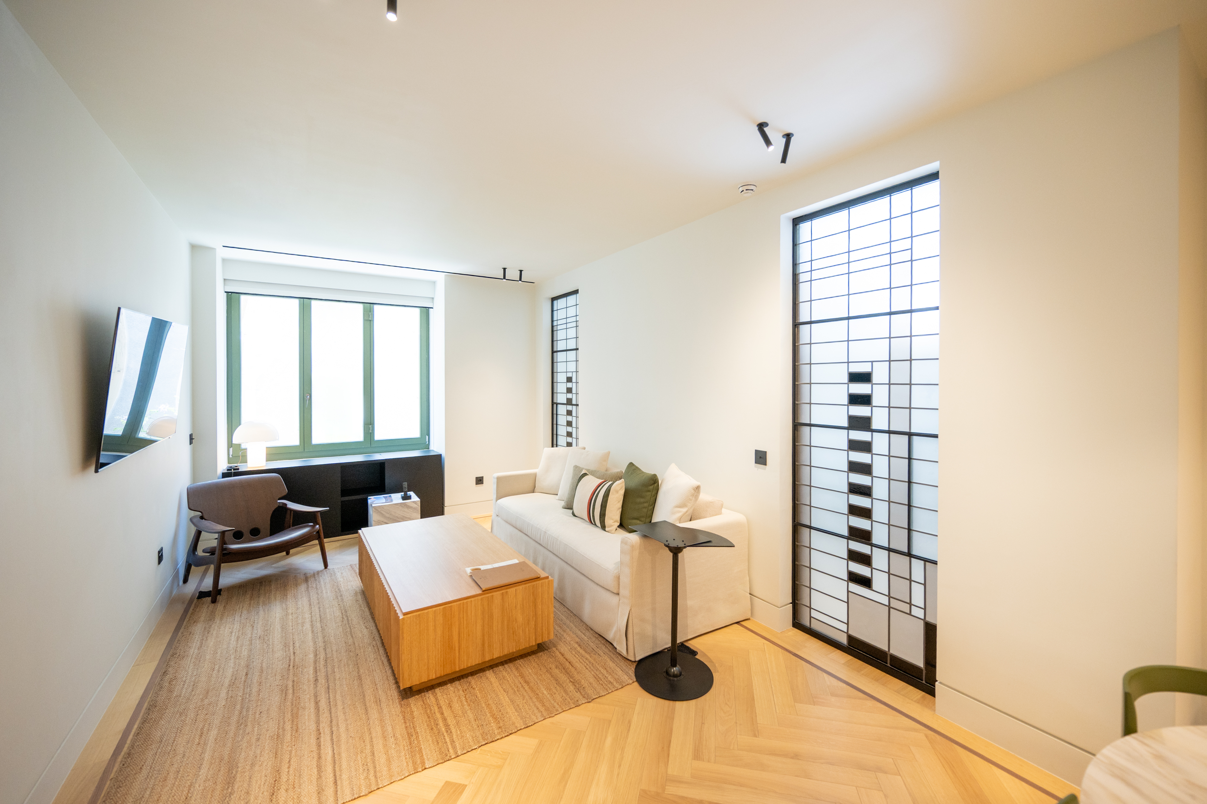 Suite Deluxe King Bed