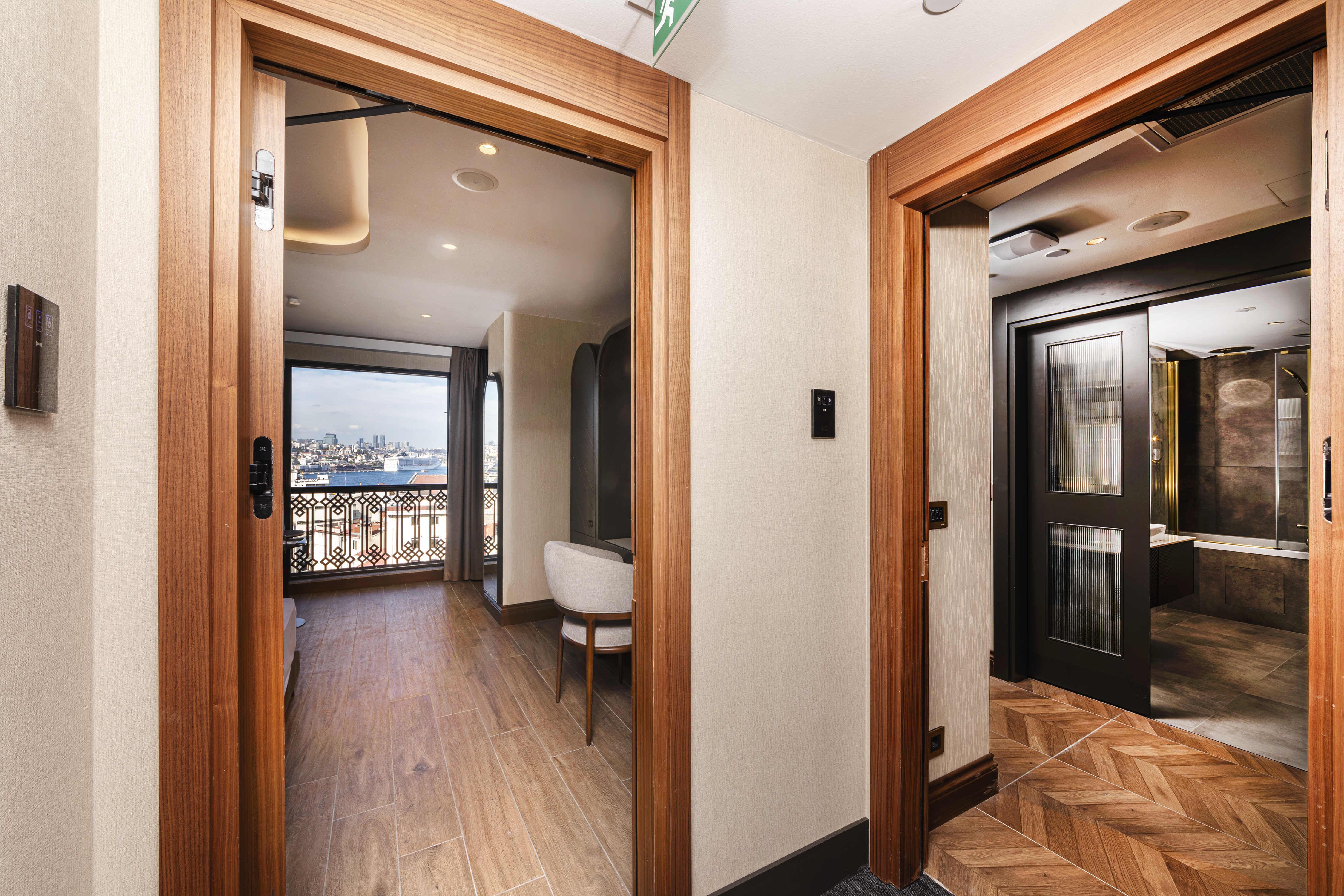 Family Room Connecting Room