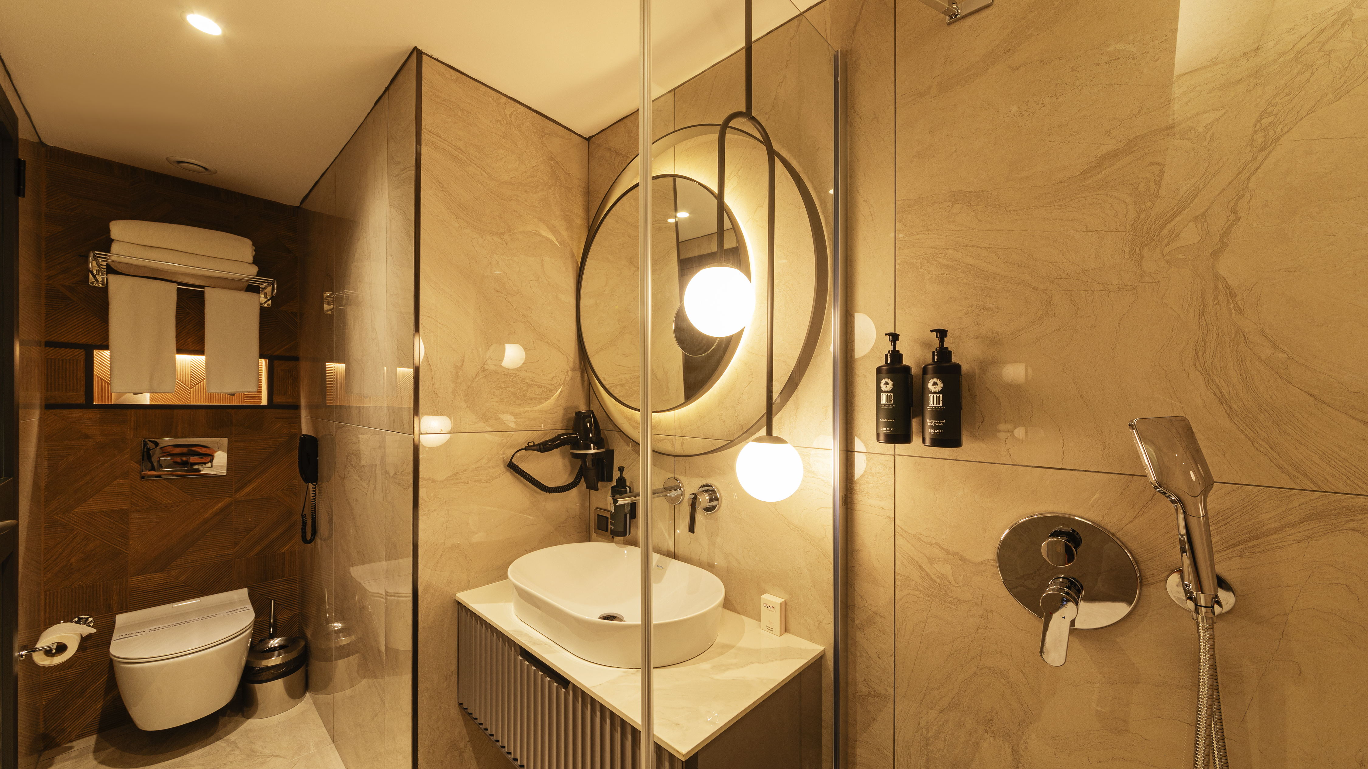 Family Room Connecting Room