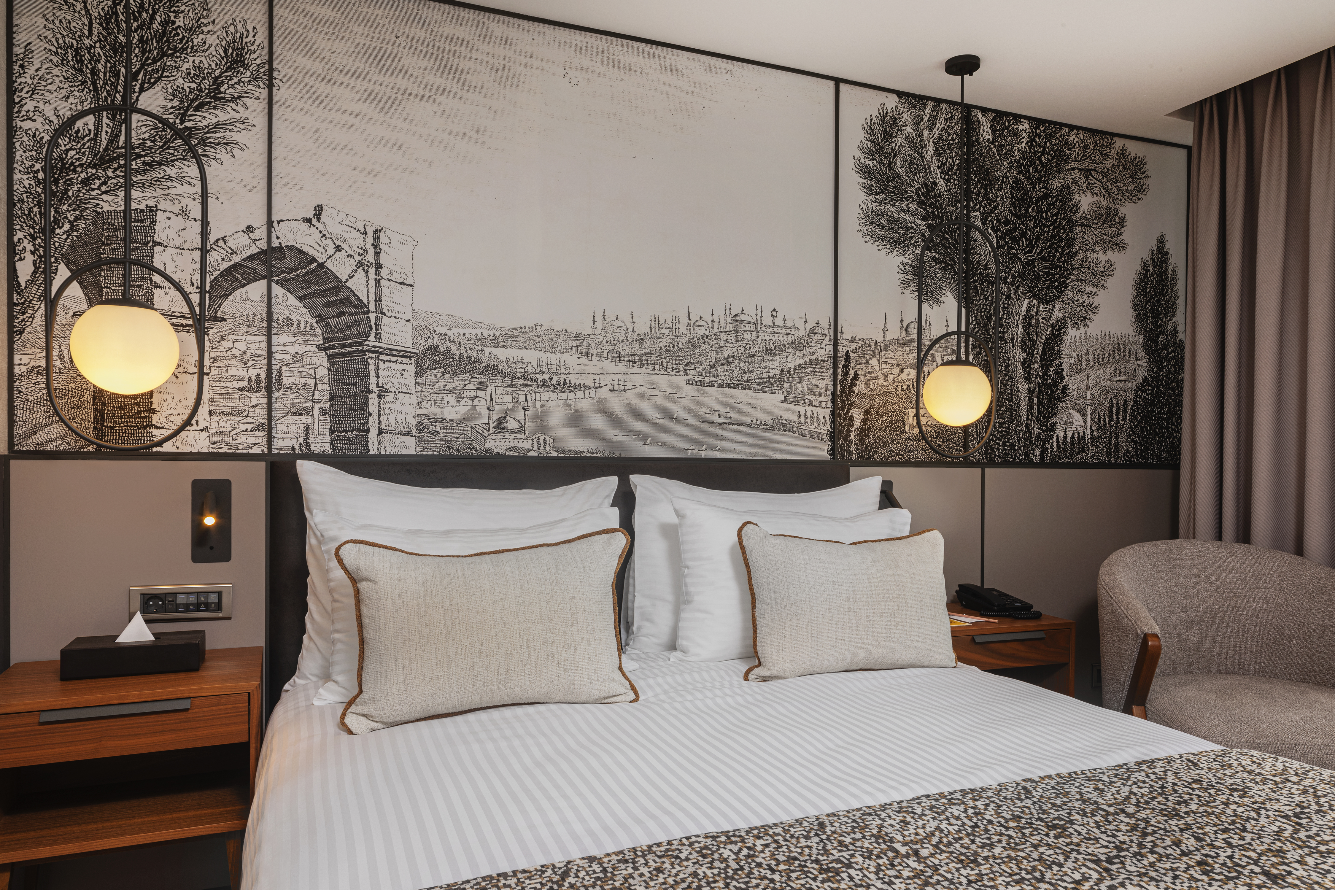 Double Deluxe Queen Bed