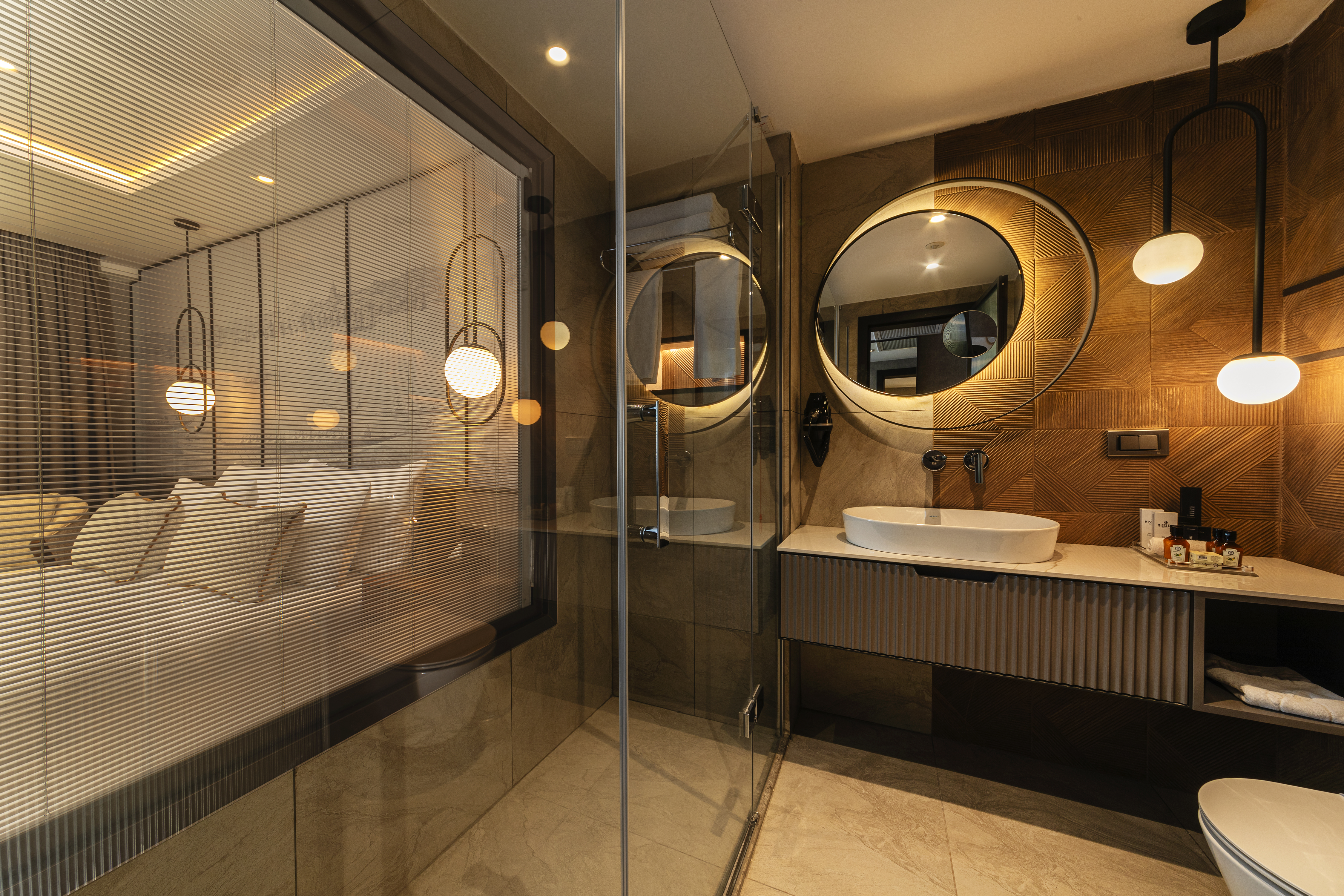 Double Deluxe Queen Bed