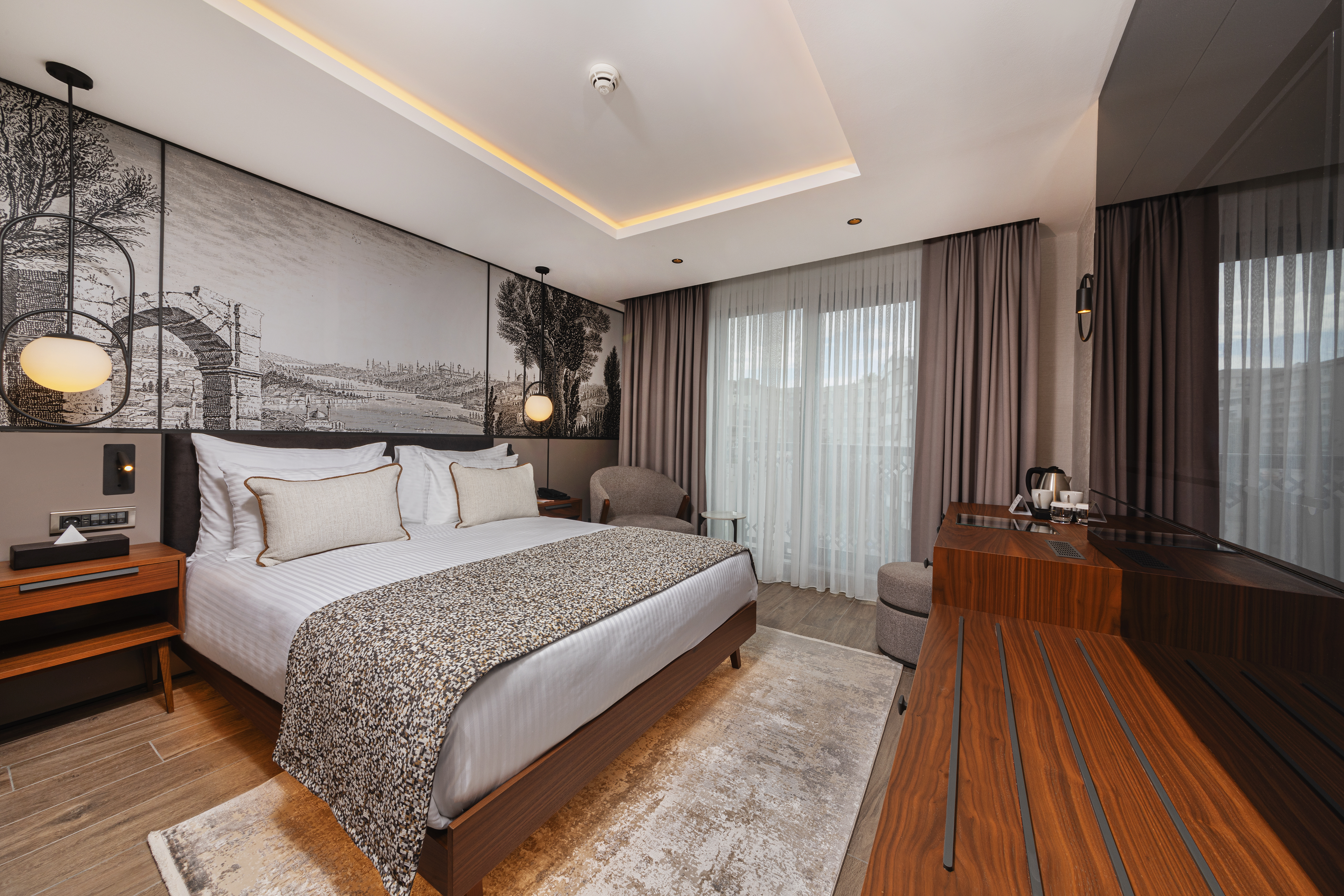 Double Deluxe Queen Bed