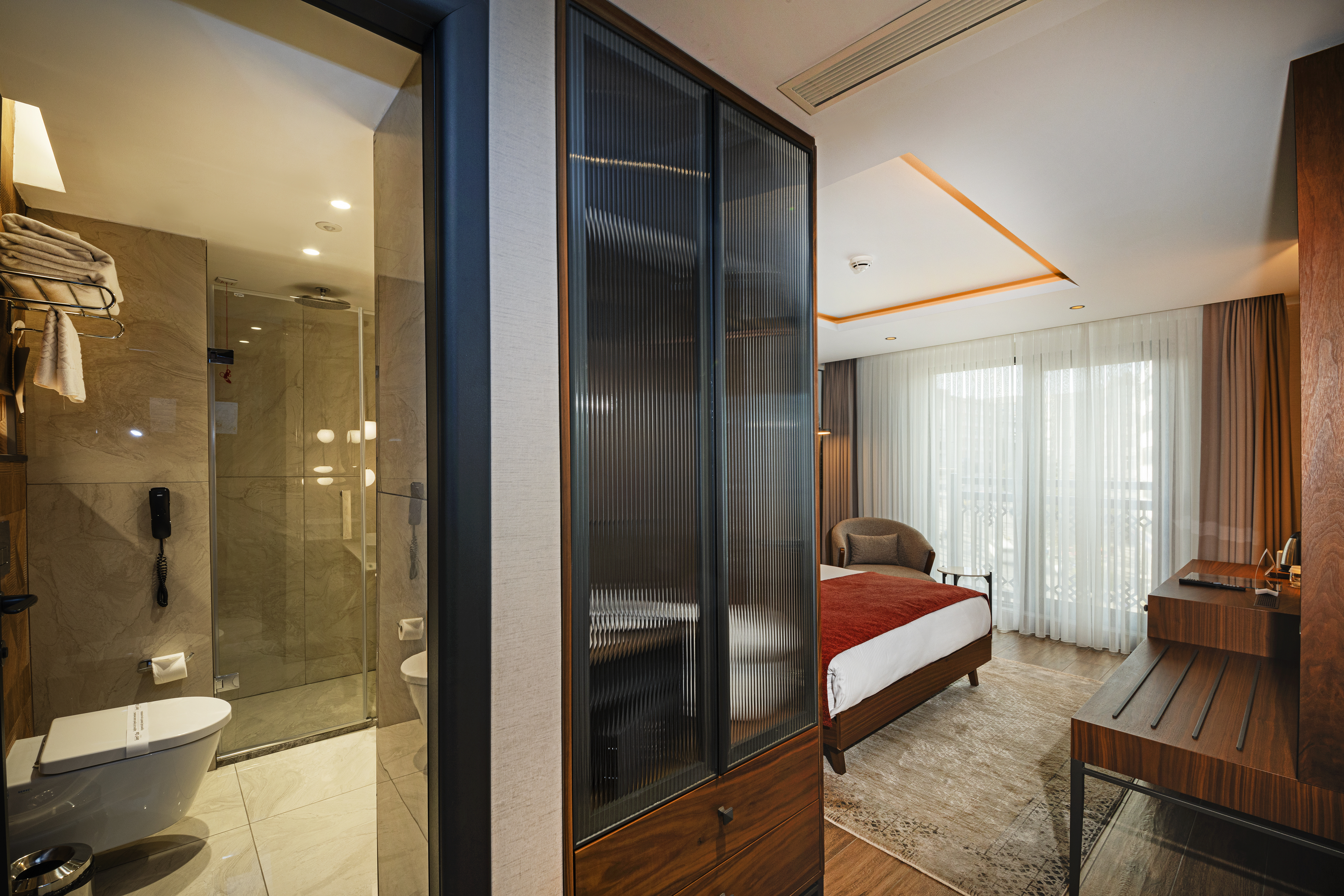 Double Superior Queen Bed