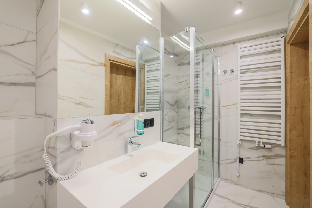 Double Deluxe Two Beds