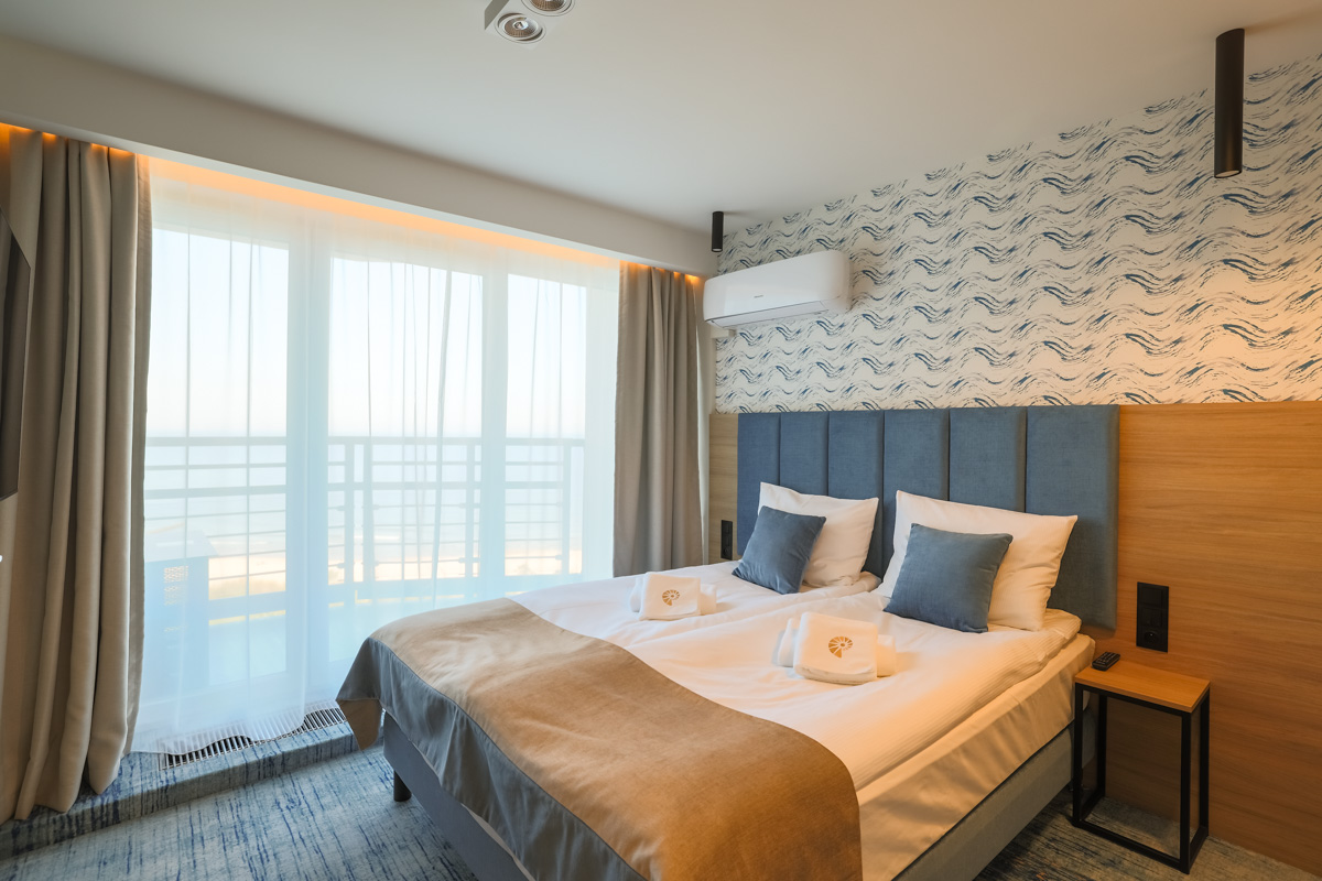 Double Deluxe Two Beds