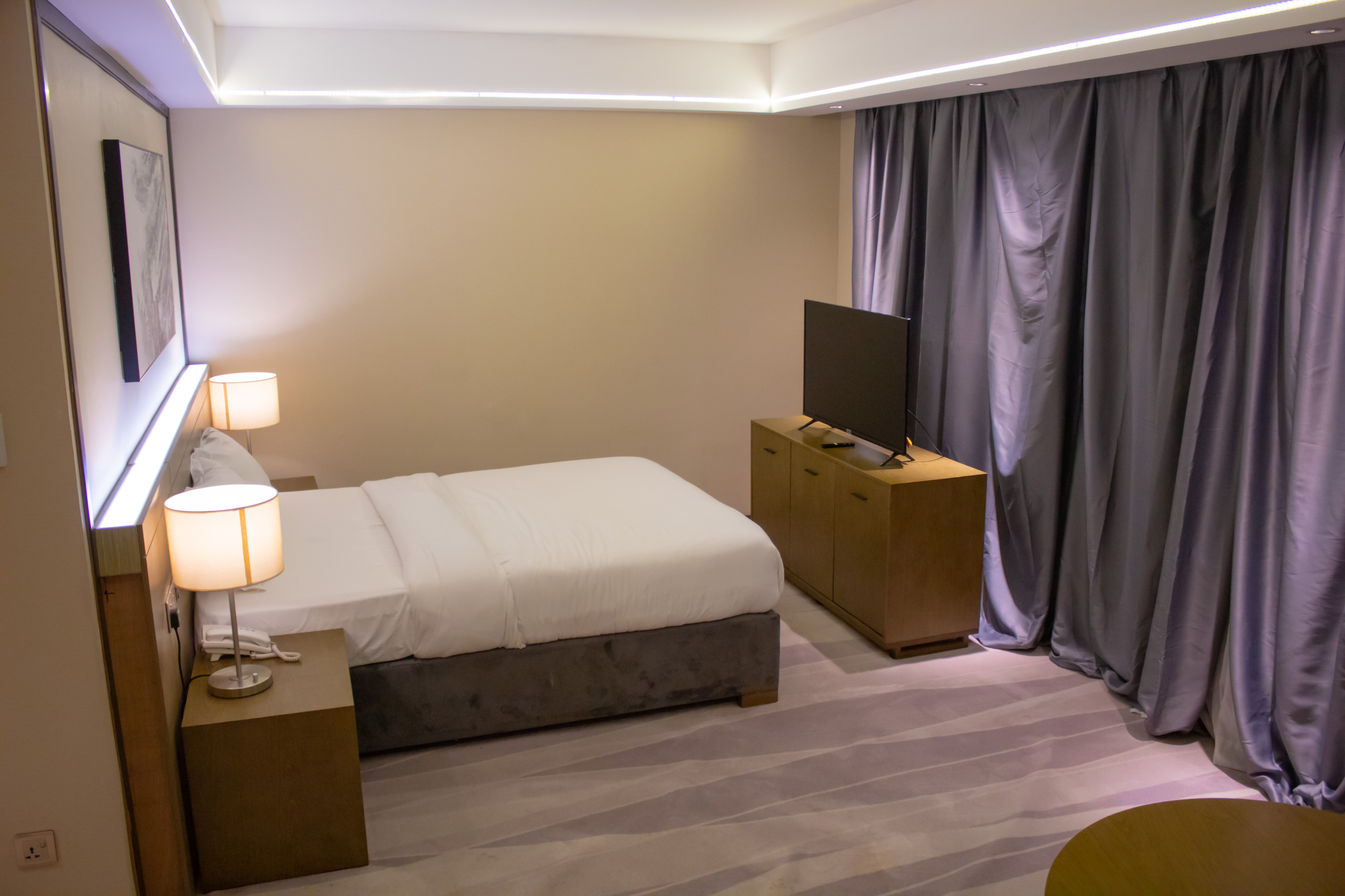 Studio Superior One Bedroom