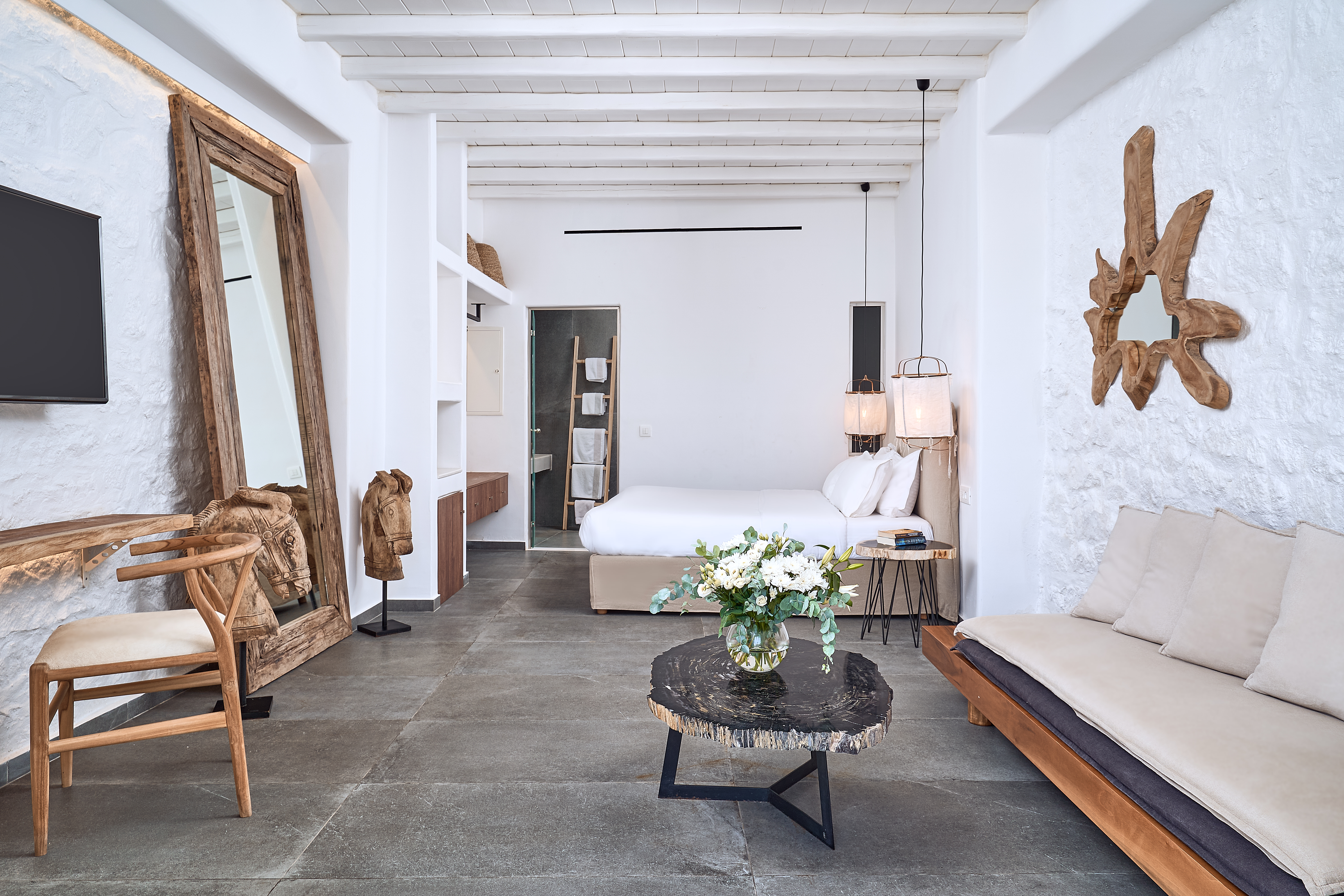 Suite Sea View Pool View