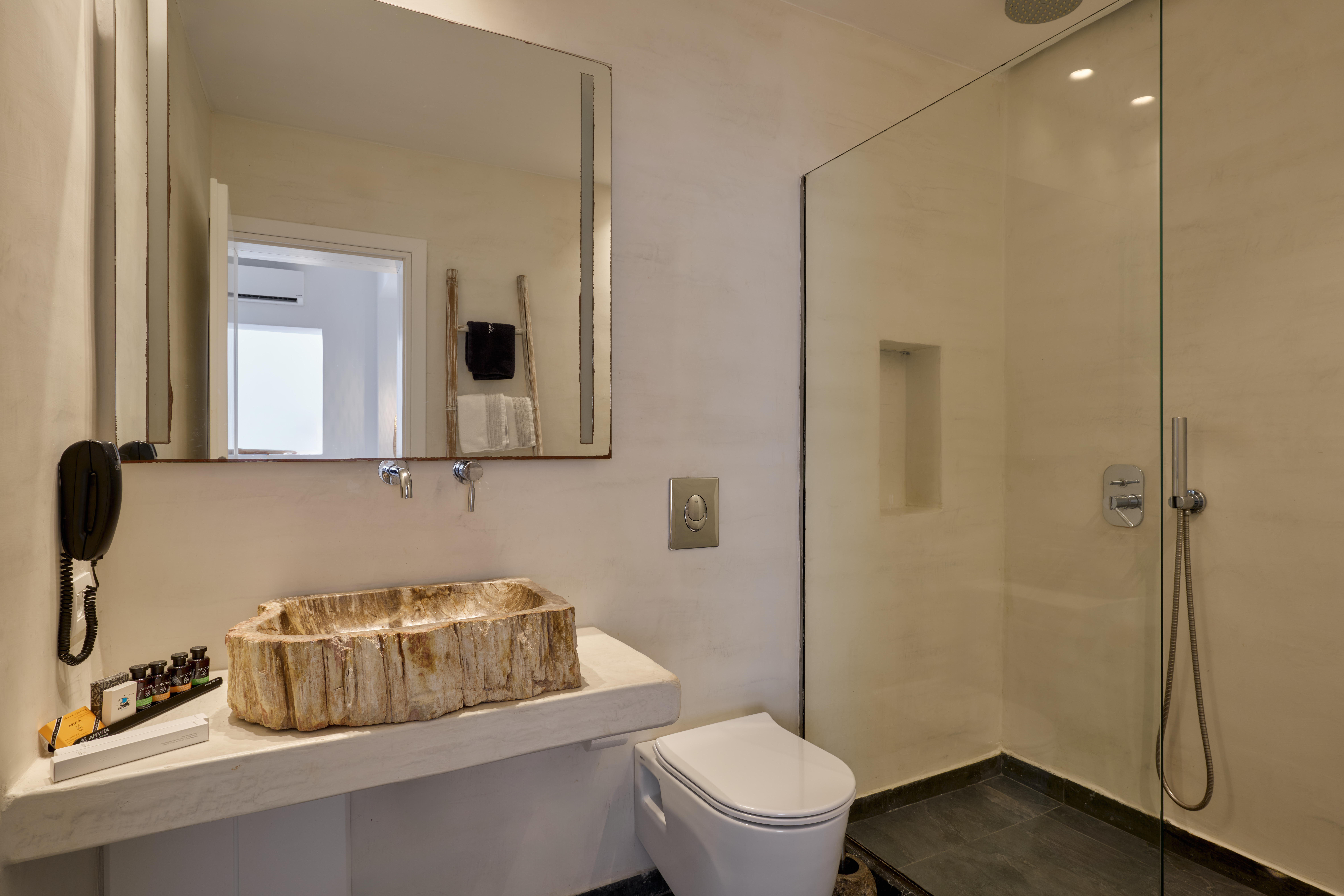 Room Deluxe Capacity 4