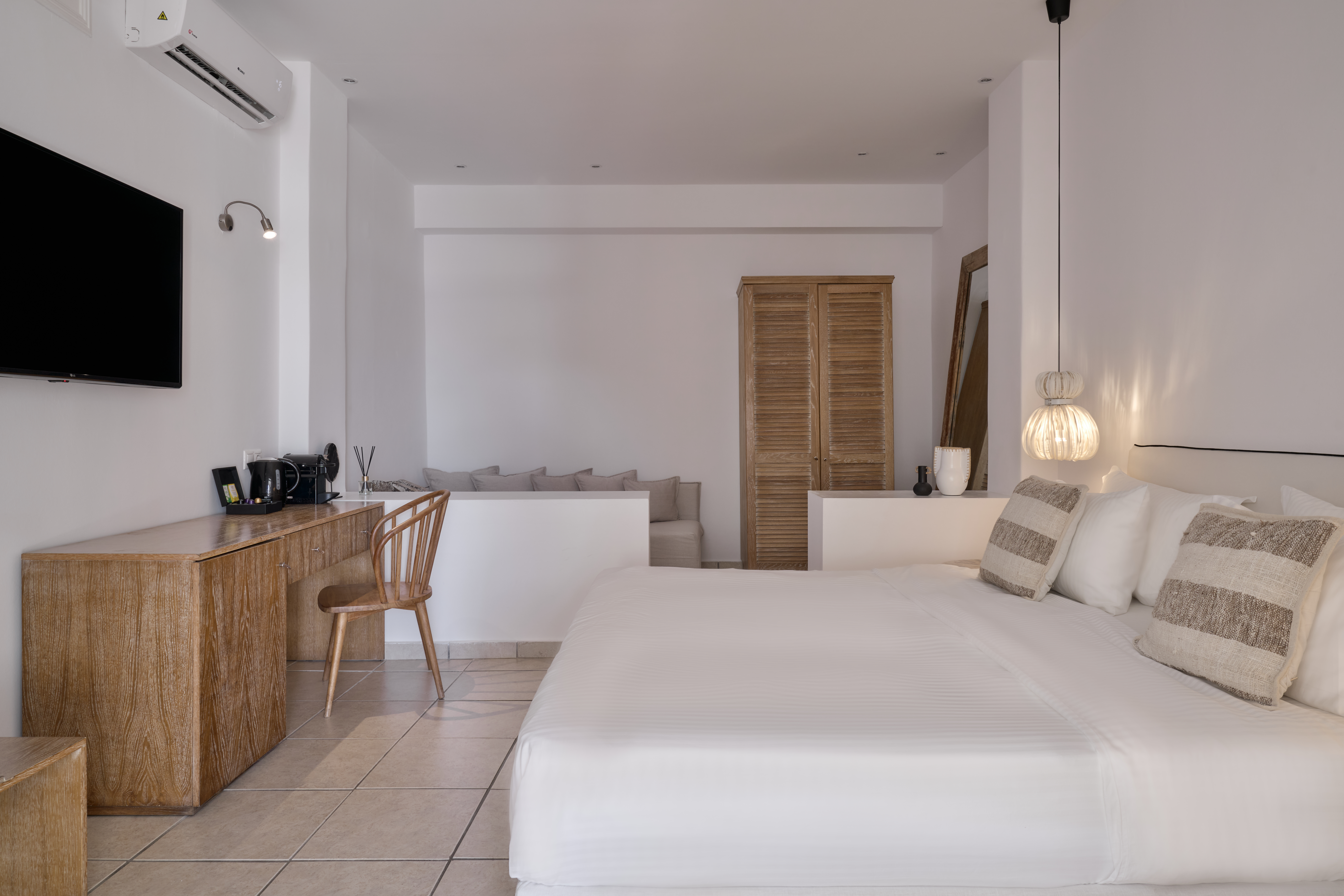 Room Deluxe Capacity 4