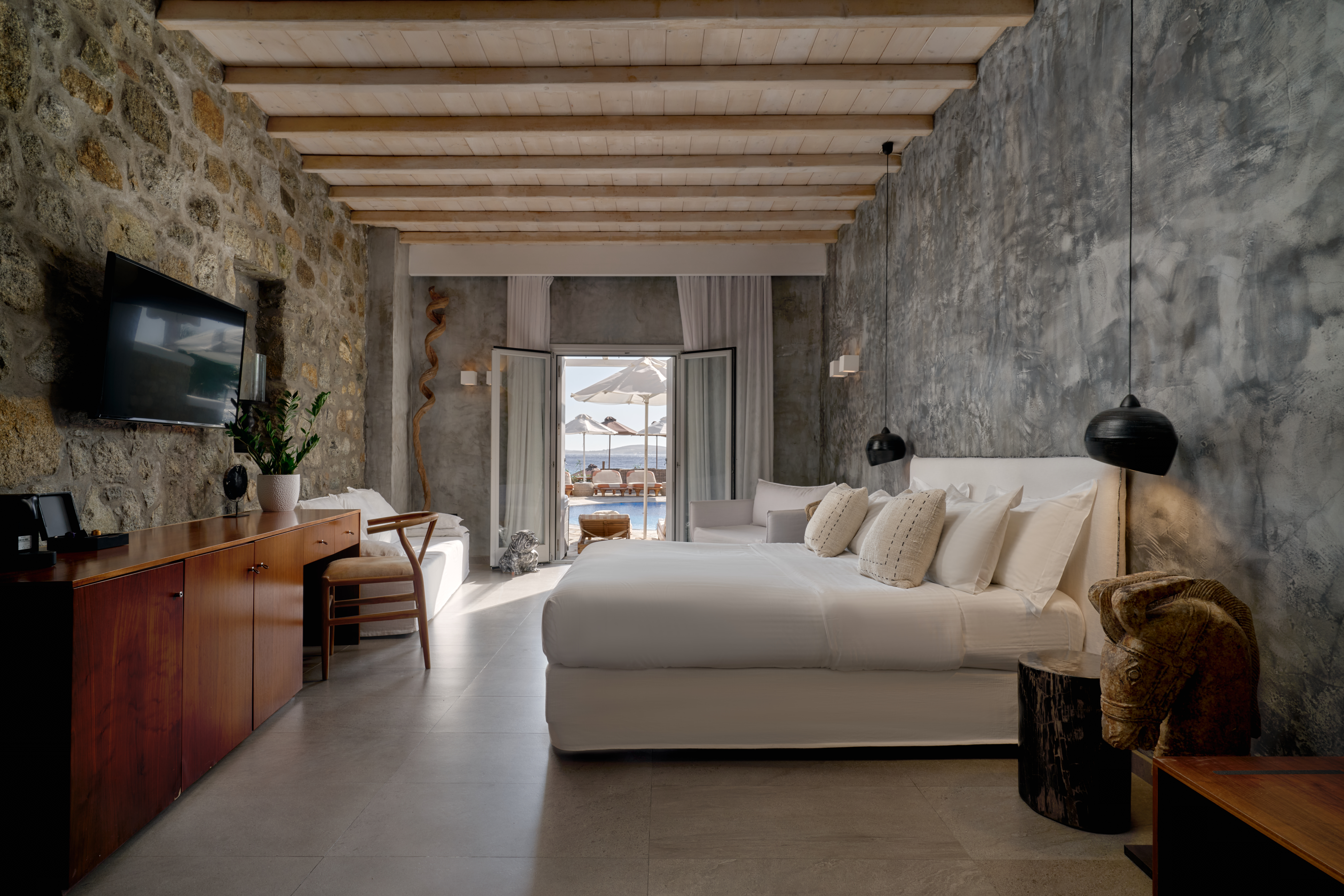 Suite Sea View Pool View