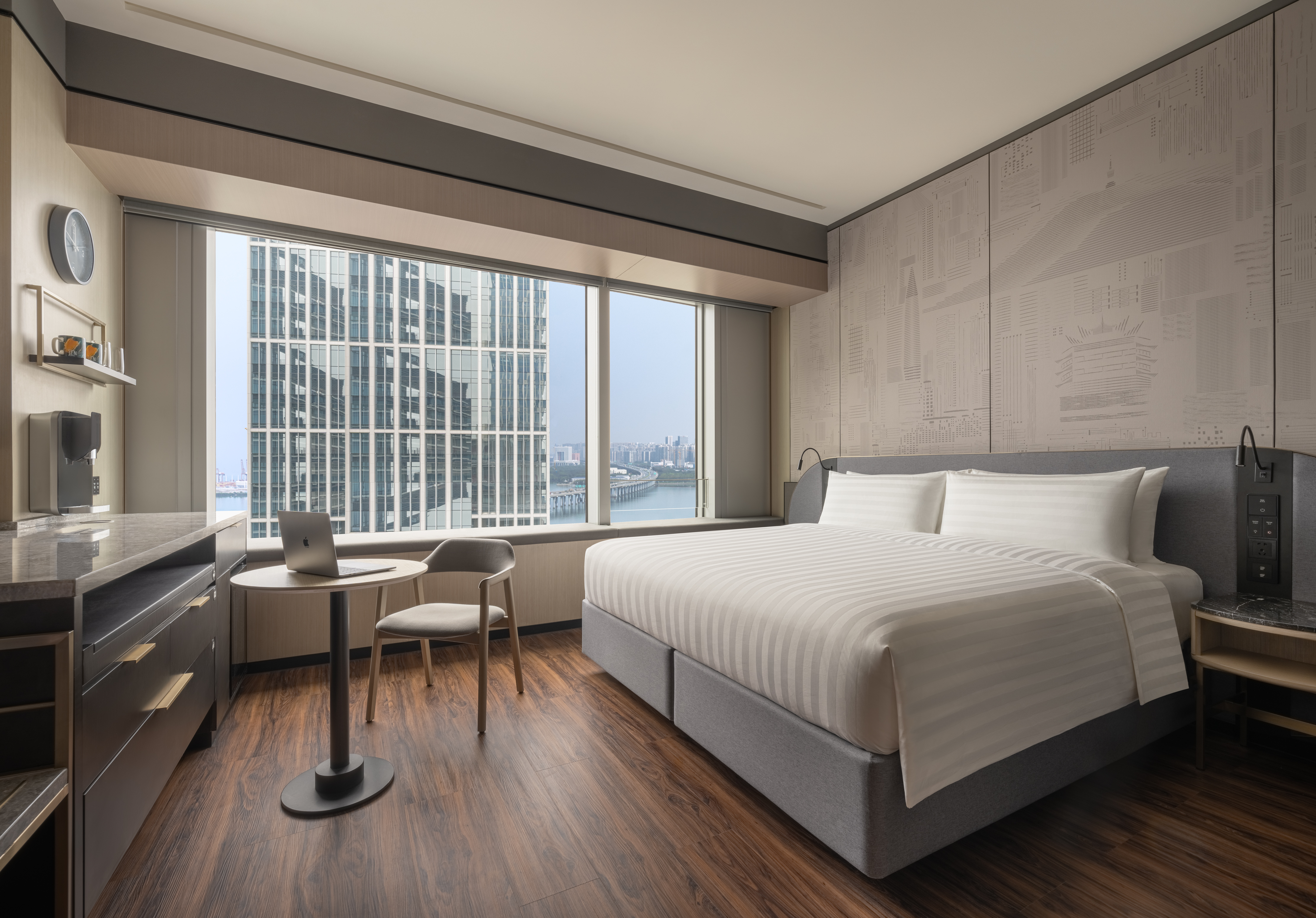 Studio King Size Bed