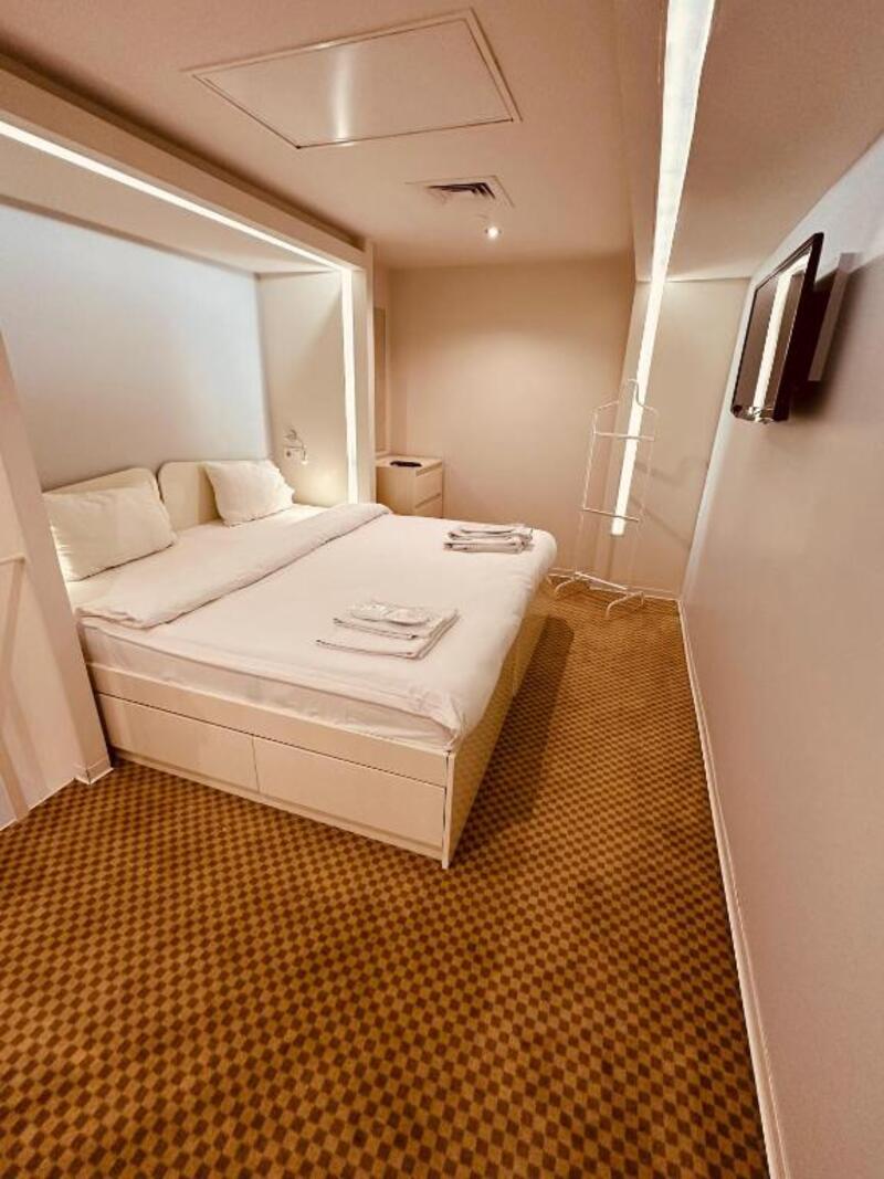 Room King Bed One Bedroom 