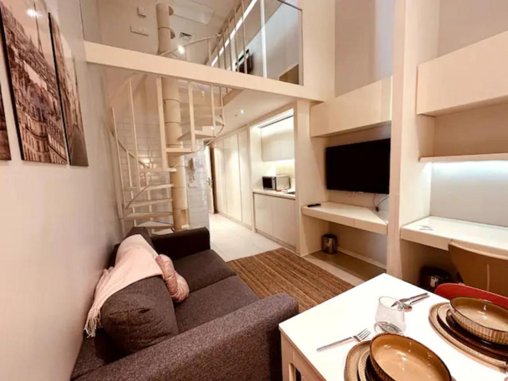 Room King Bed One Bedroom 