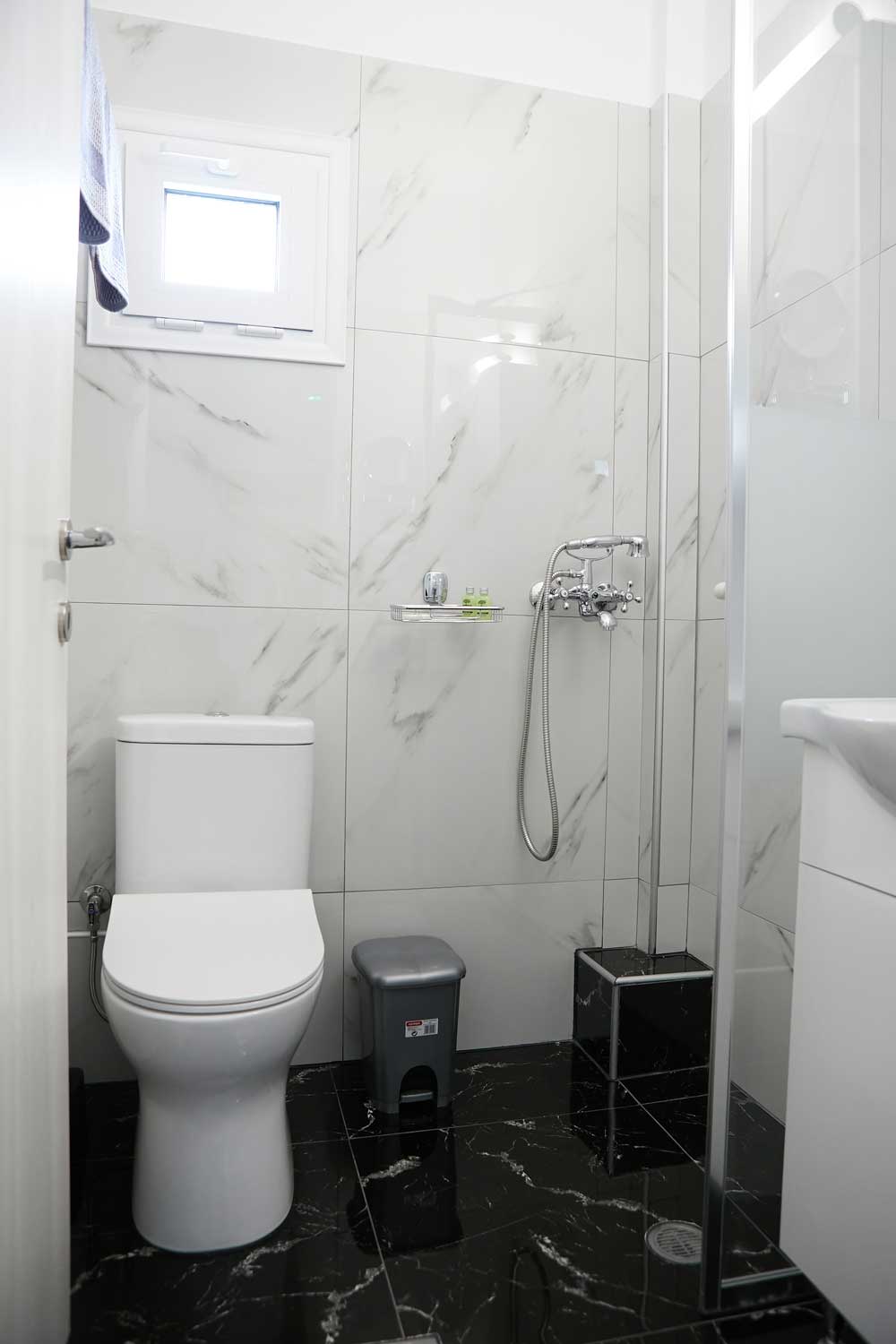 Apartment One Bedroom with Kitchenette