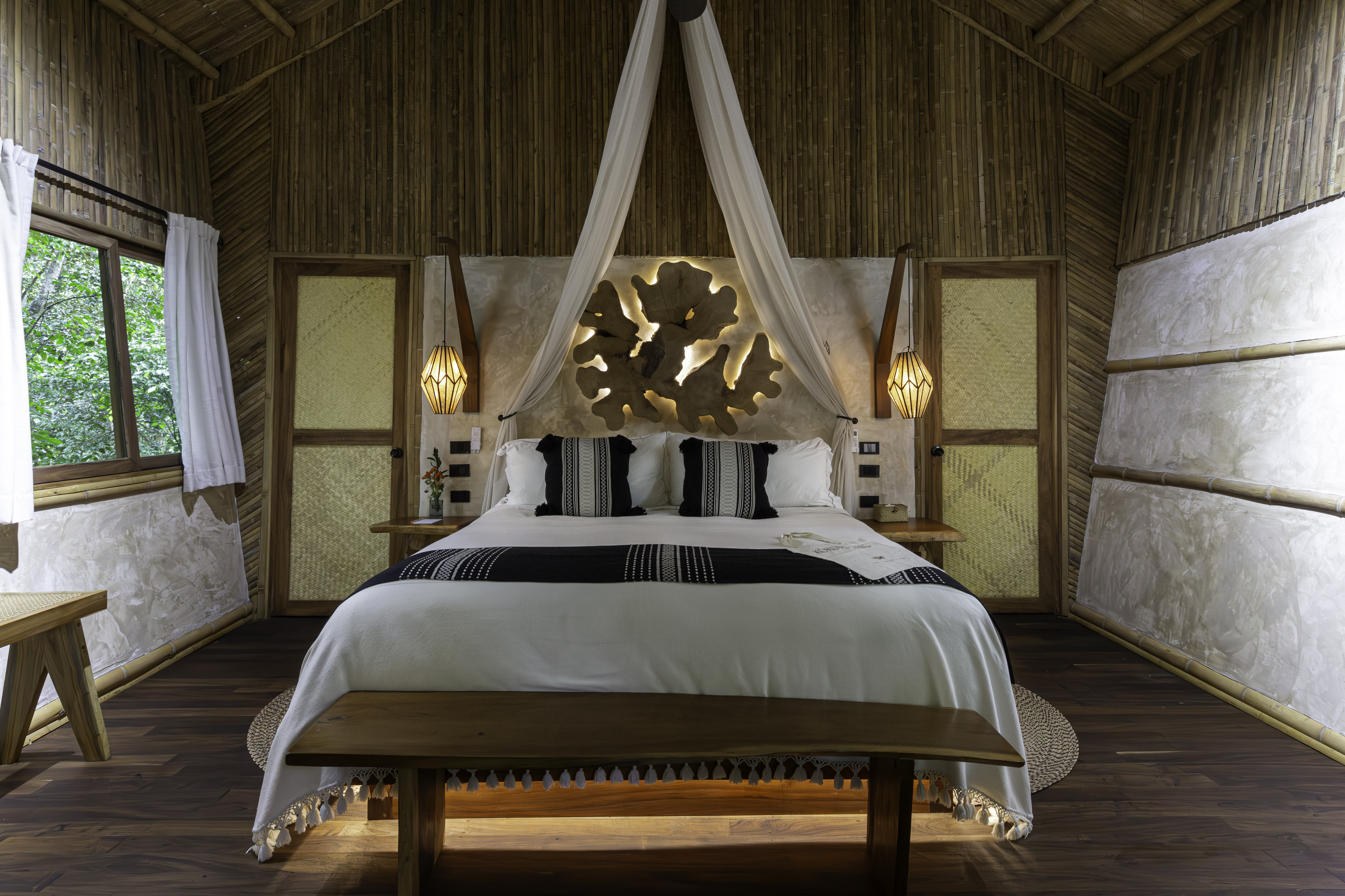 Suite King Bed with Jacuzzi