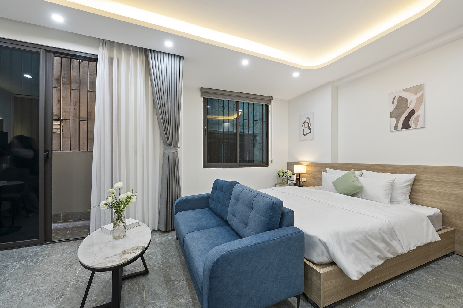 Double Deluxe King Bed