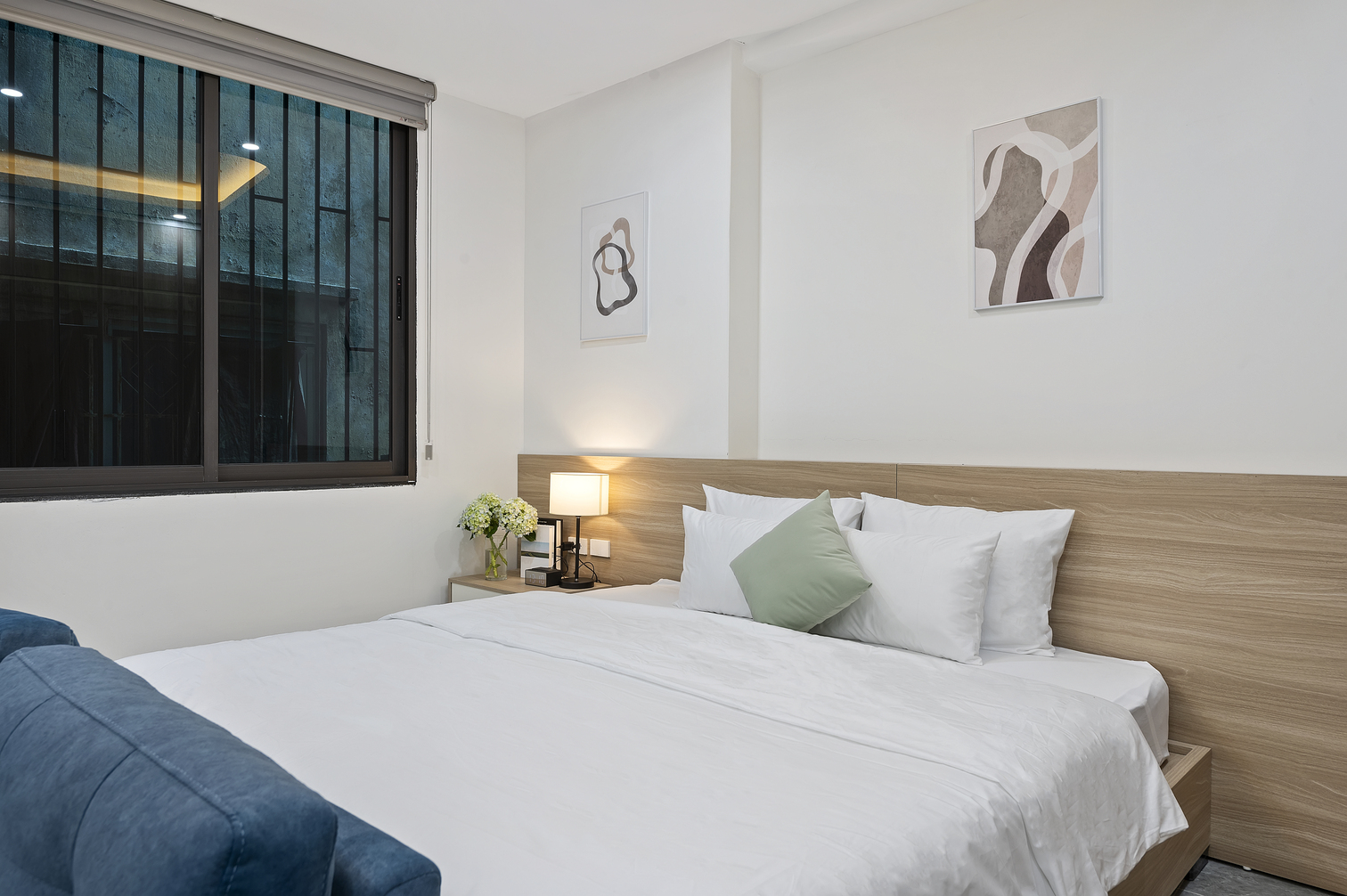 Double Deluxe King Bed