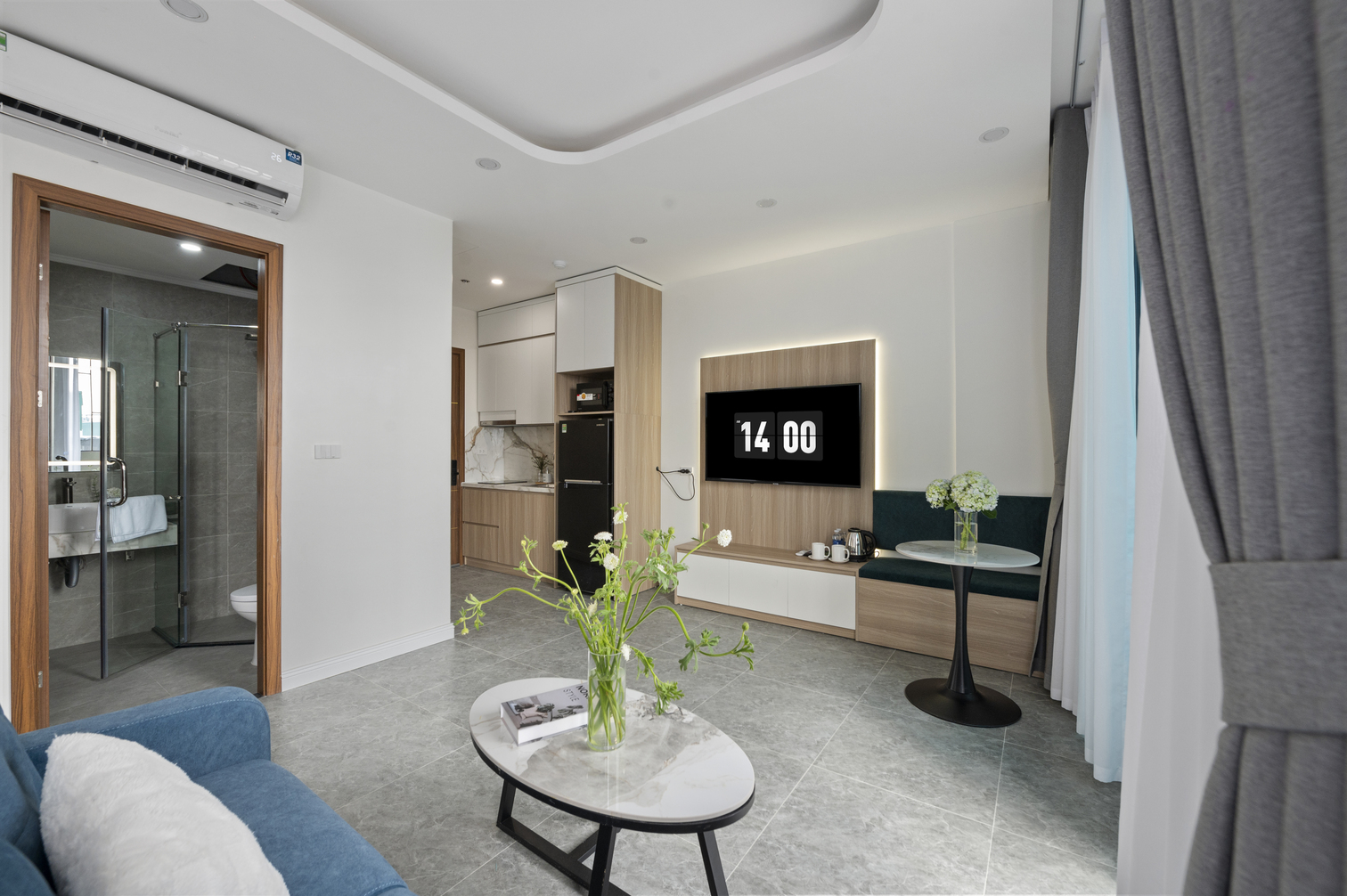 Double Deluxe King Bed