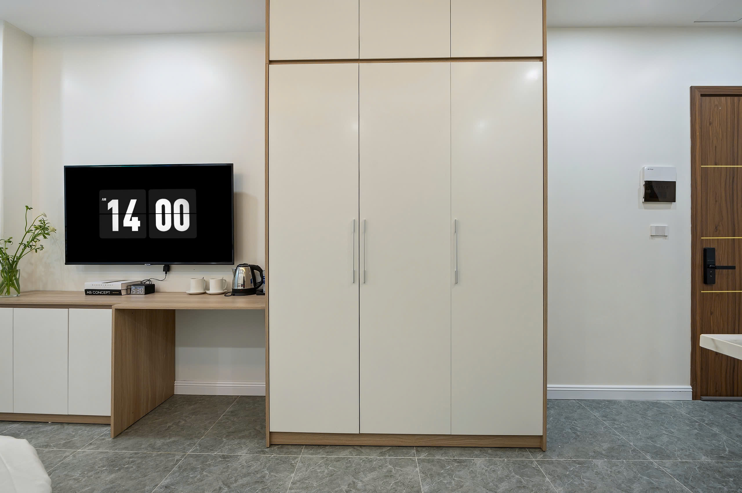 Double Deluxe King Bed