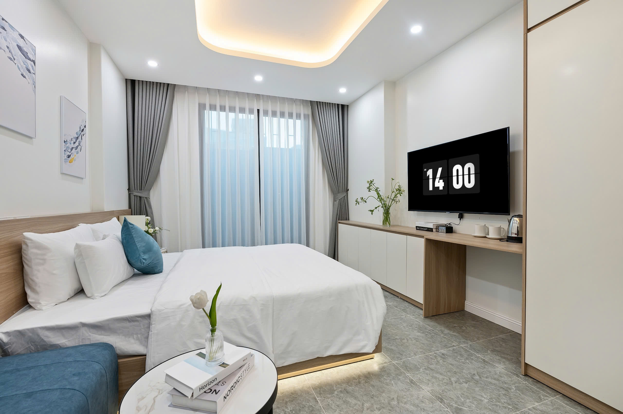 Double Deluxe King Bed