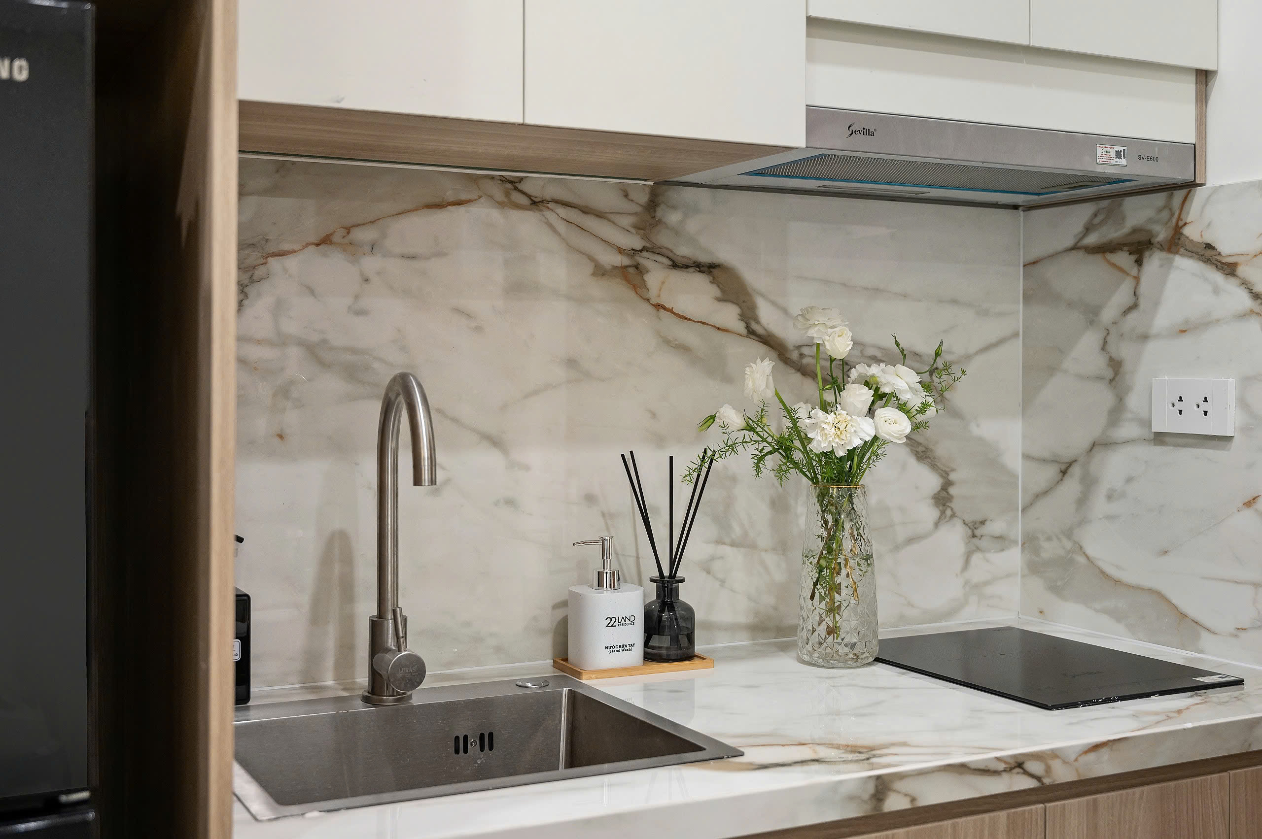 Double Deluxe King Bed