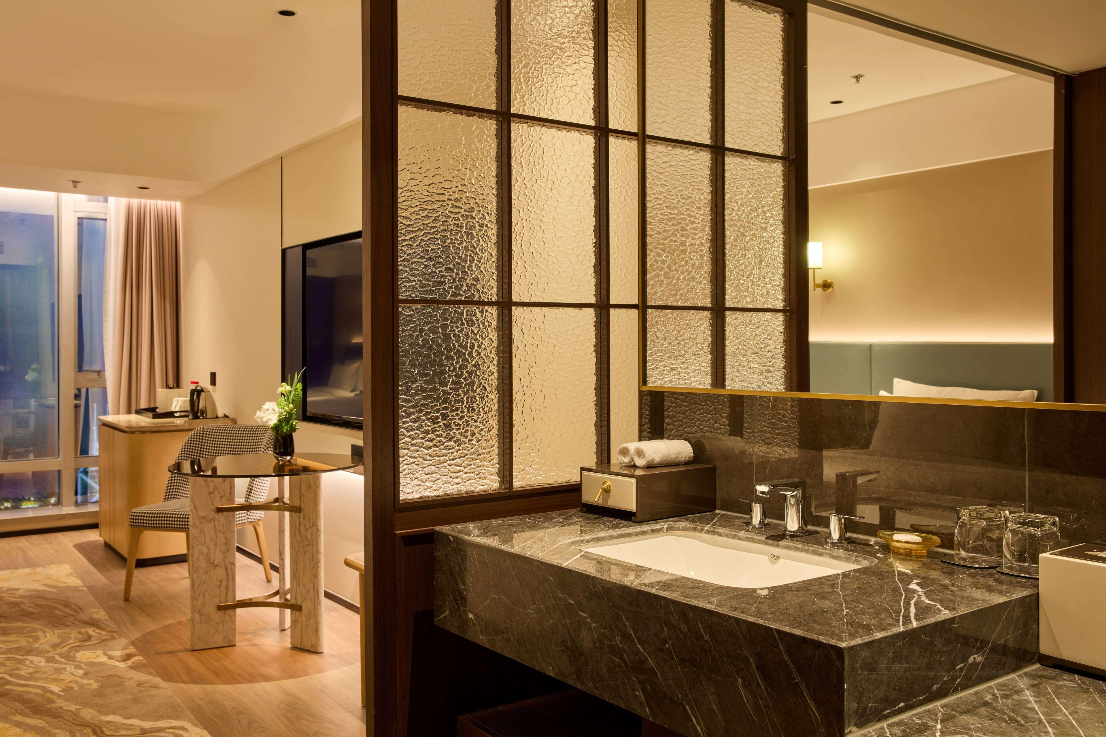 Double or Twin Superior