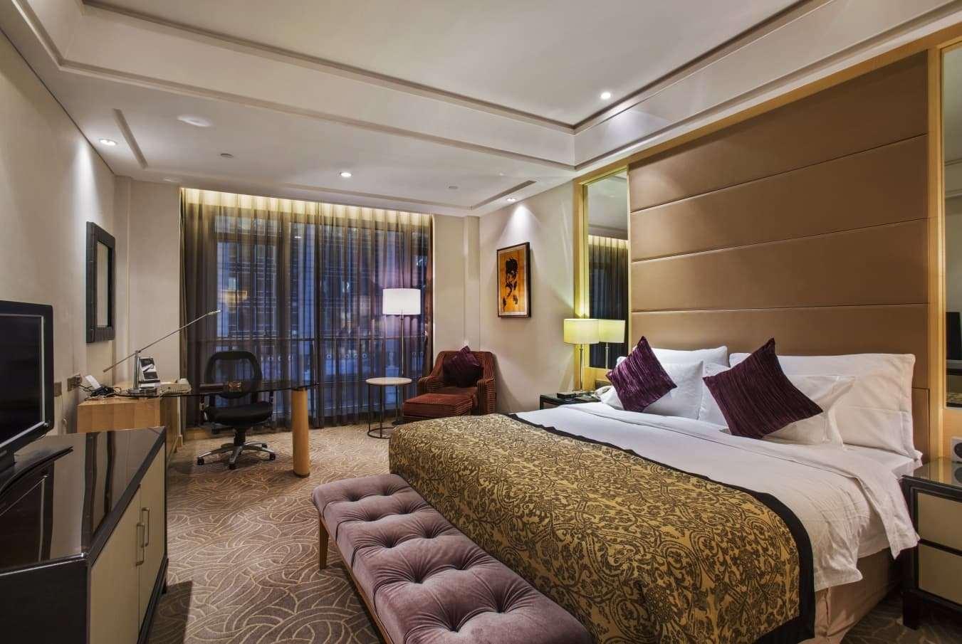 Double King Bed Non Smoking