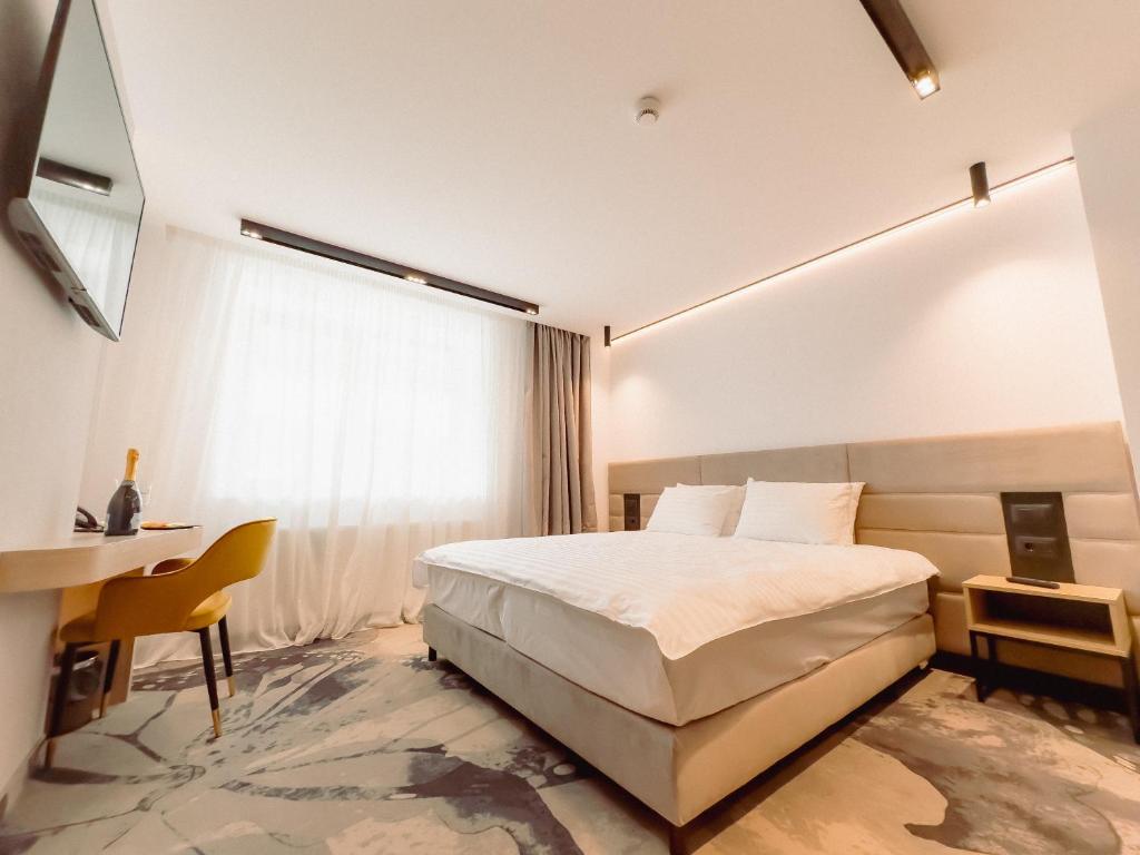 Double Executive City View