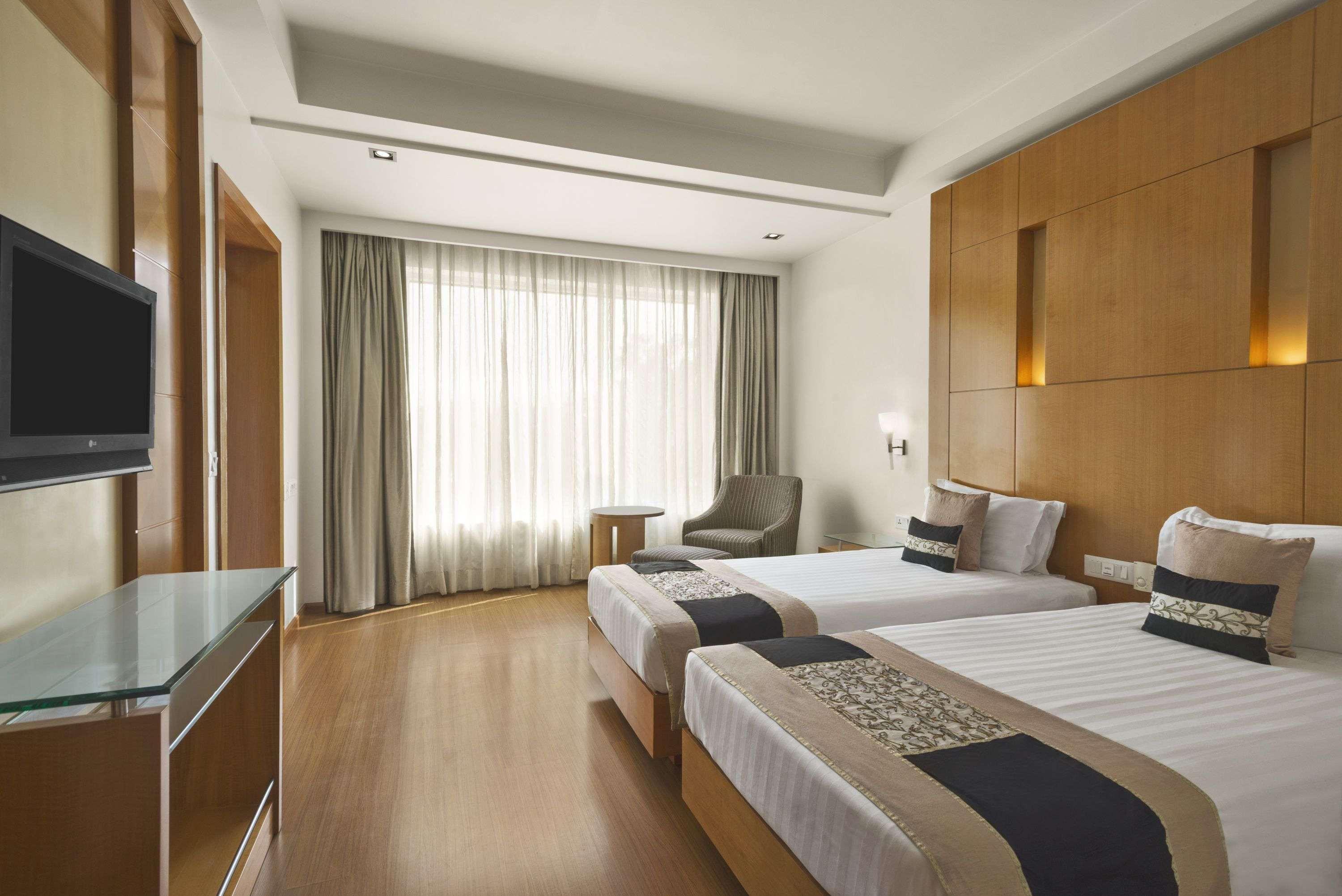 Double Deluxe King Bed