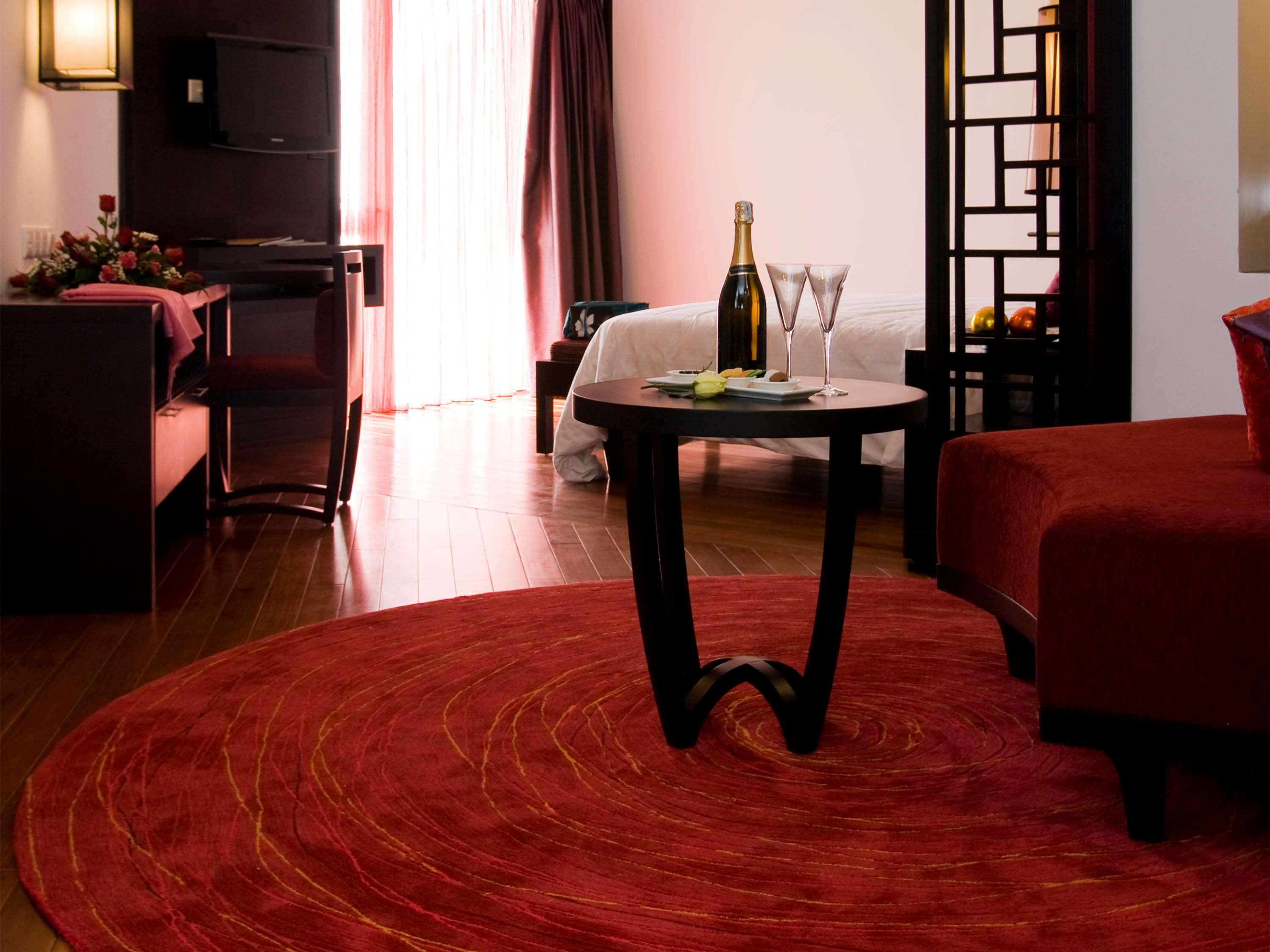 Double Executive King Bed