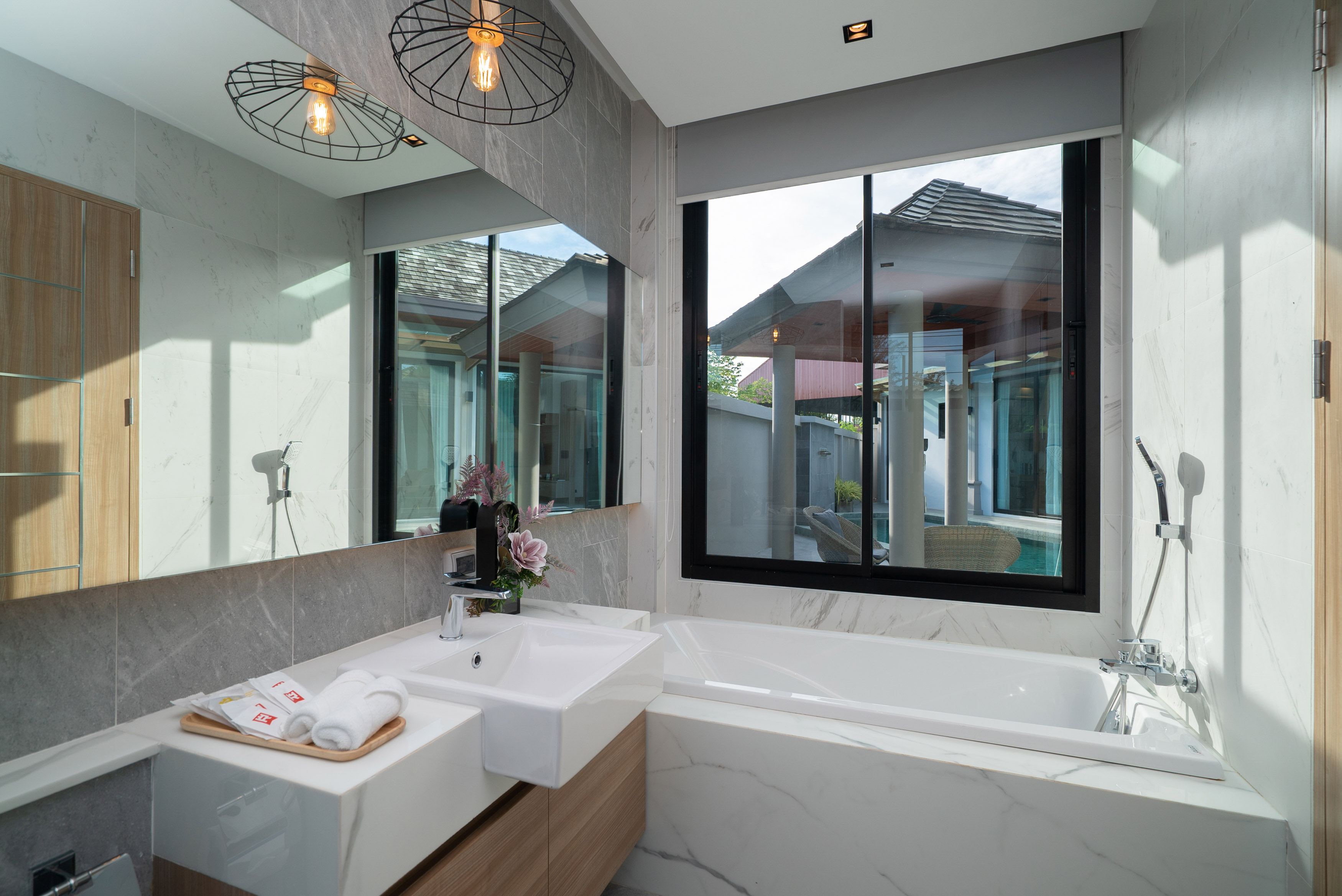 Villa Five Bedrooms with Private Pool