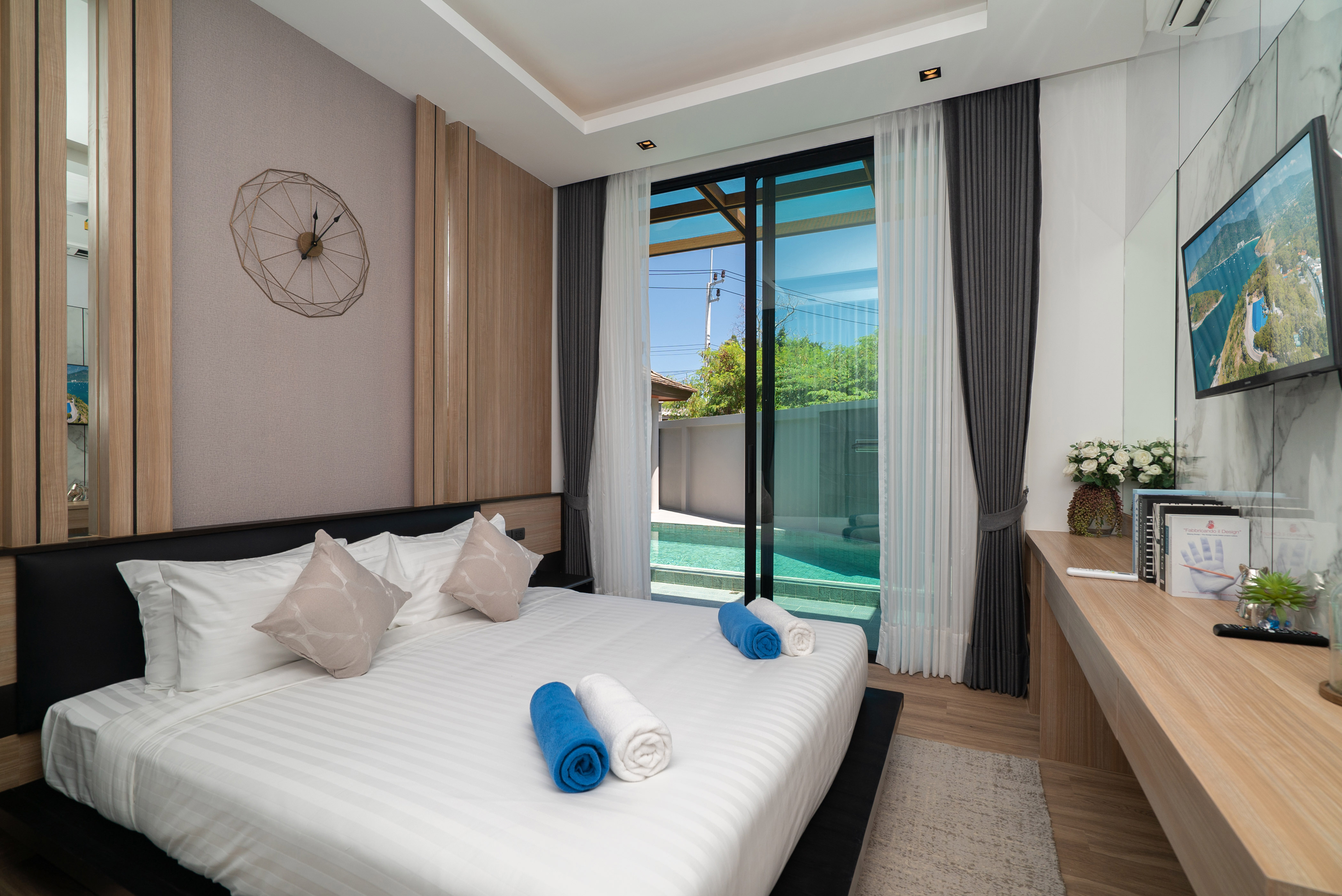 Villa Five Bedrooms with Private Pool