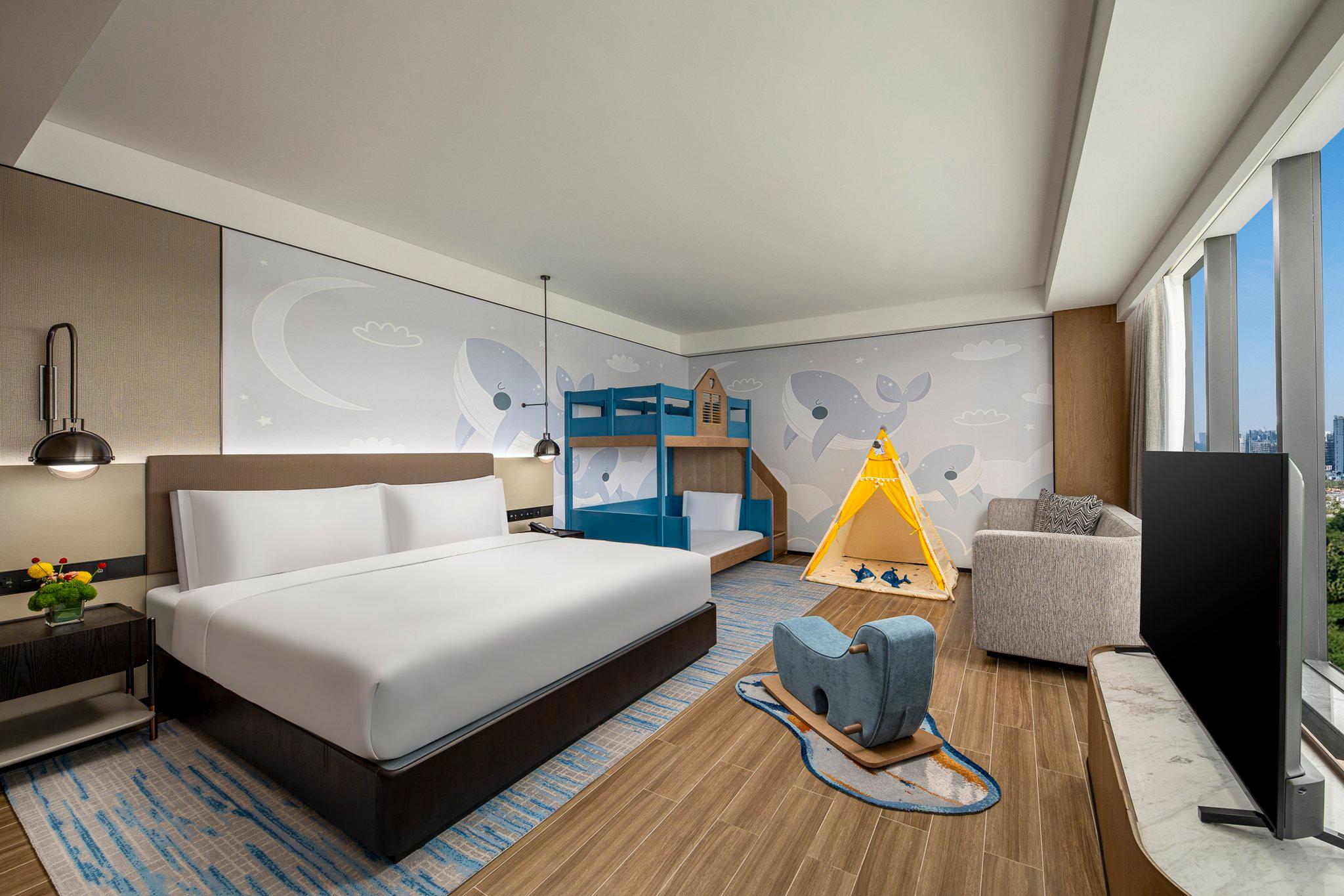 Family Room Standard