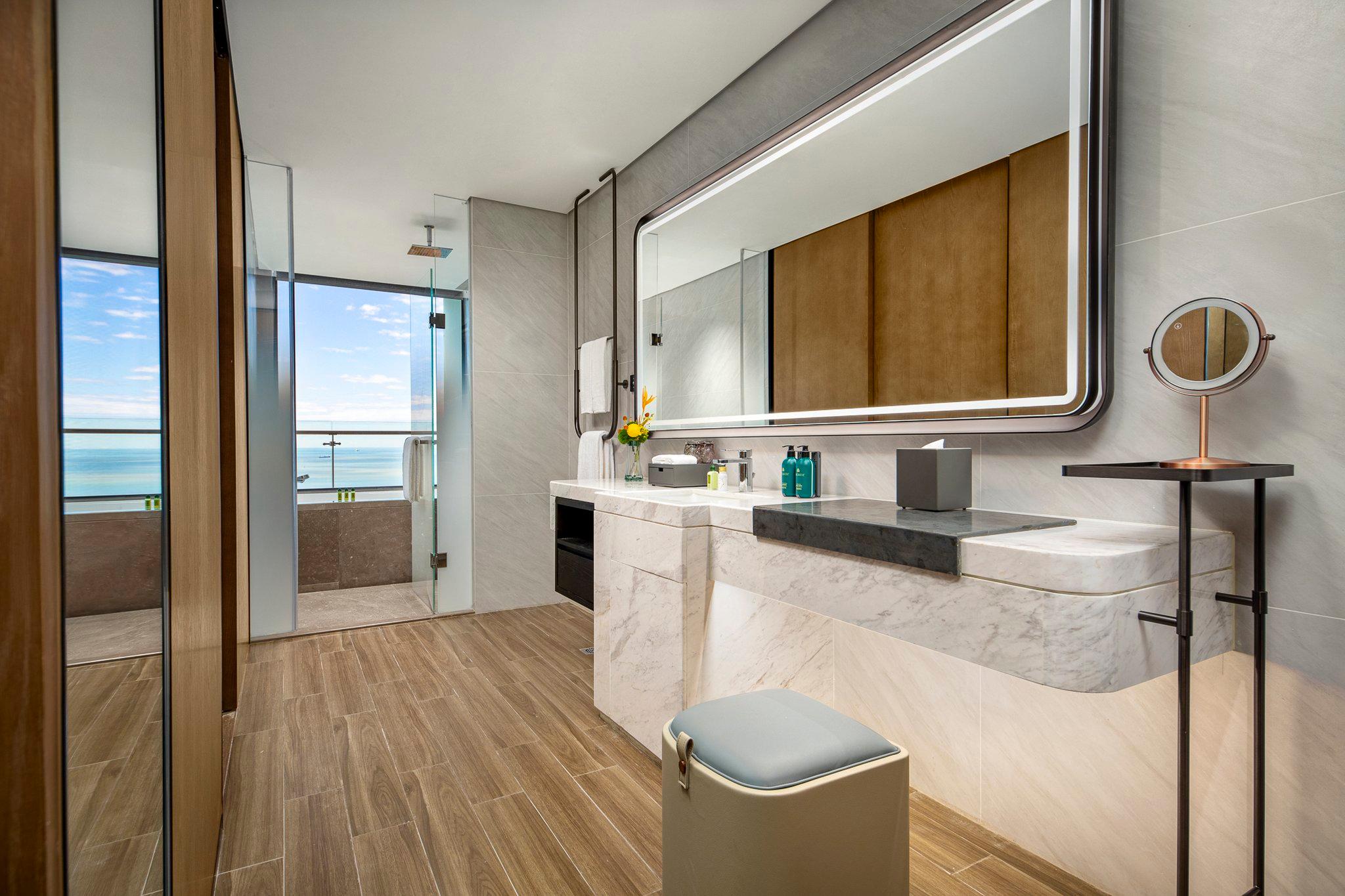 Double Ocean View King Bed