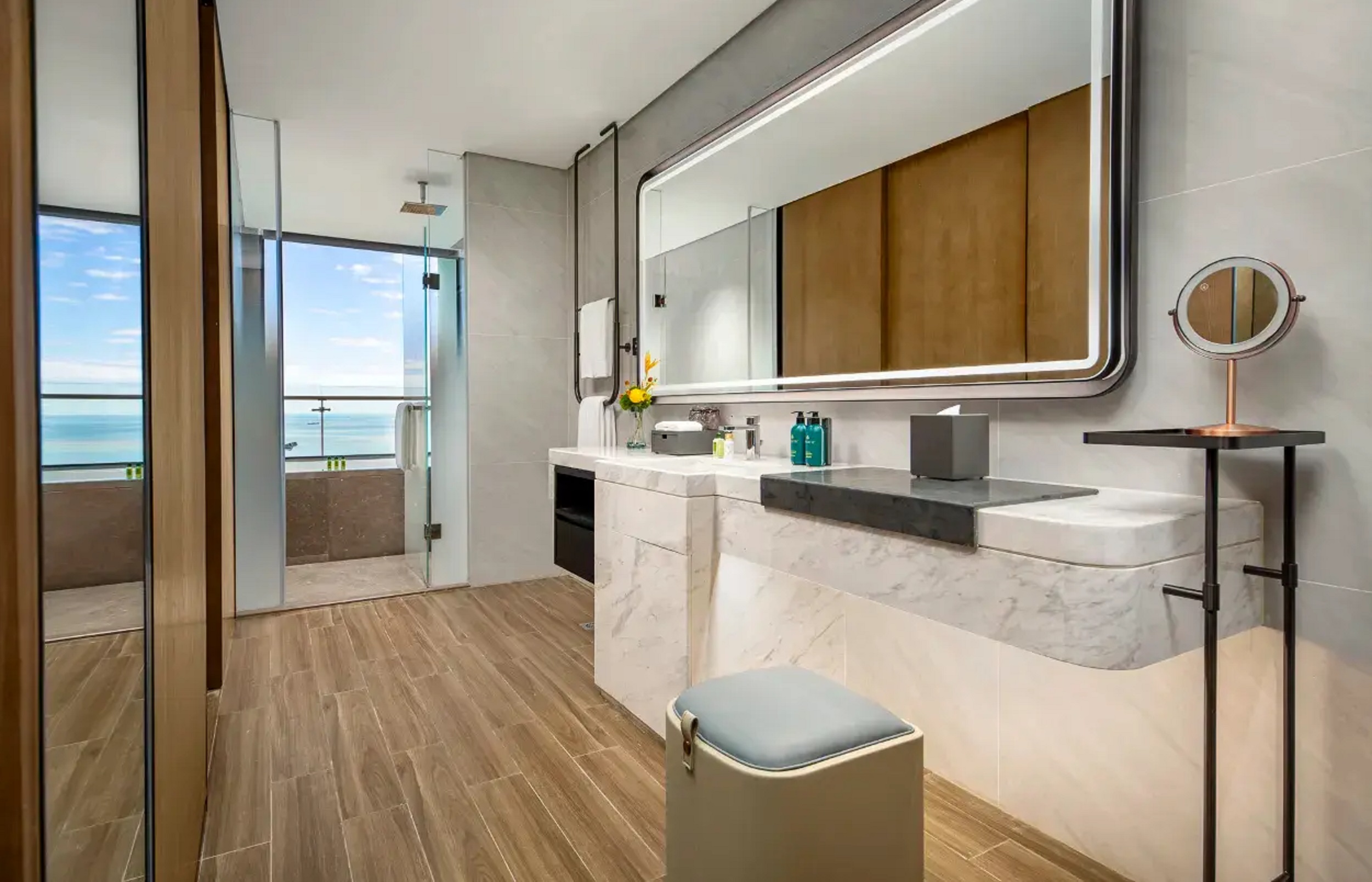 Double Ocean Front King Bed